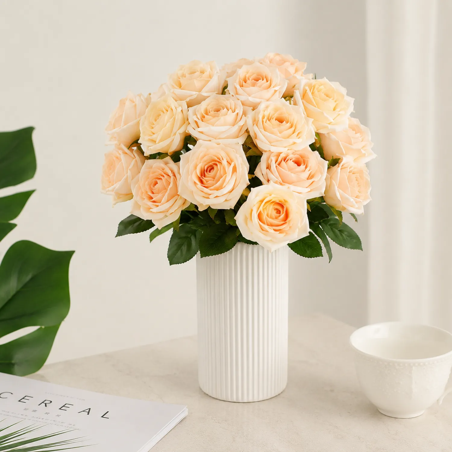 Rose Artificiali Pesca in Vaso Moderno