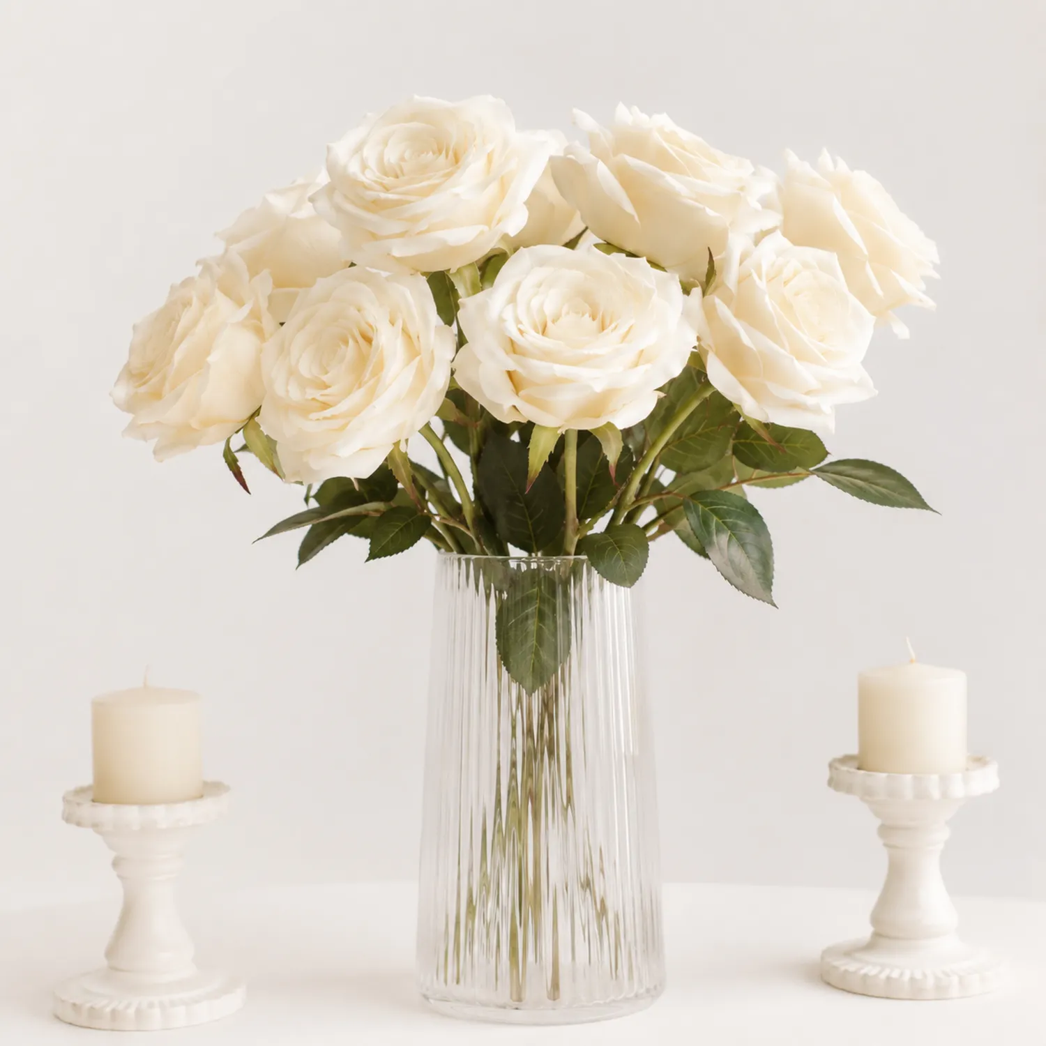 Rose Artificiali Bianche in Vaso Decorativo