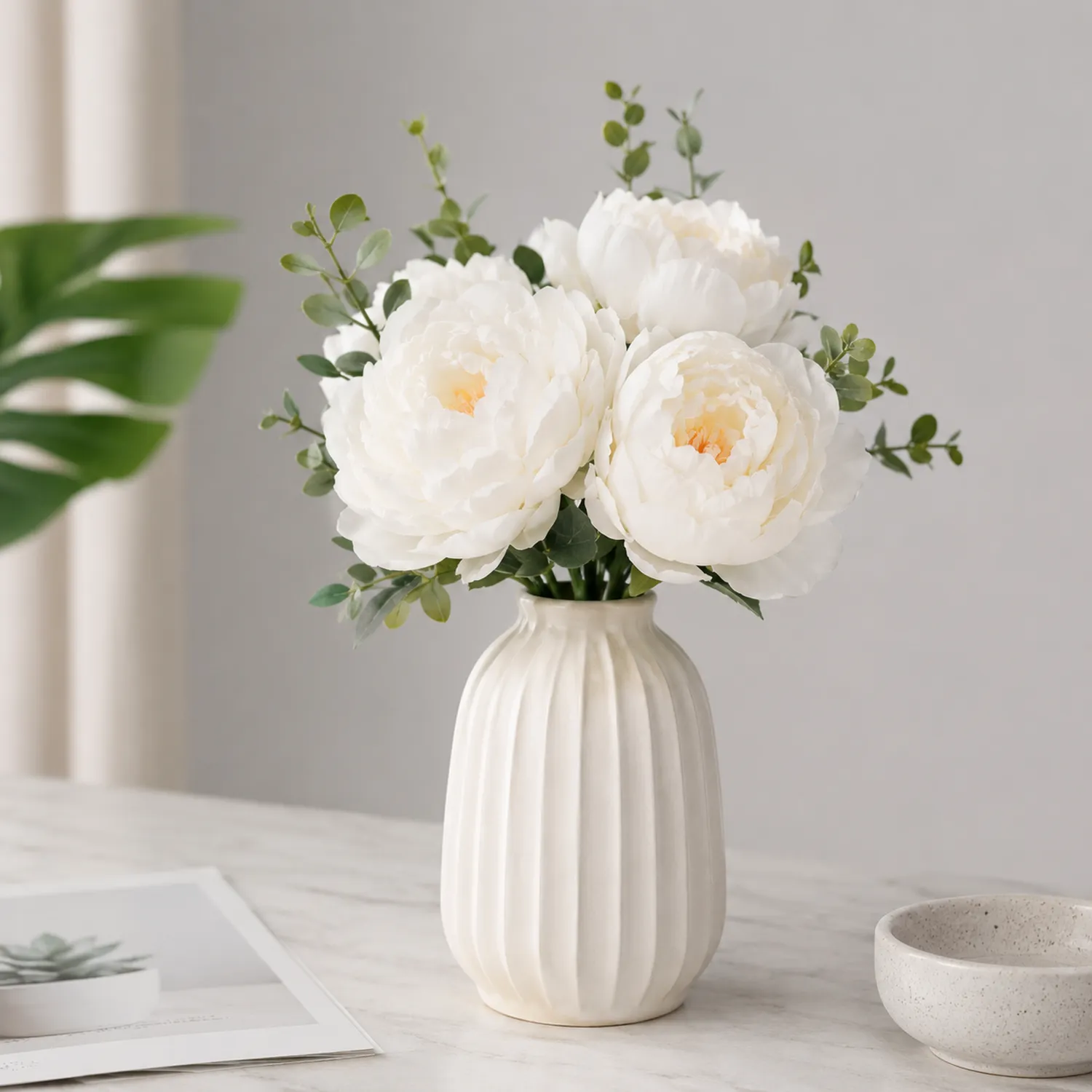 Vaso con Peonie Artificiali Bianche per Decorazione Interni