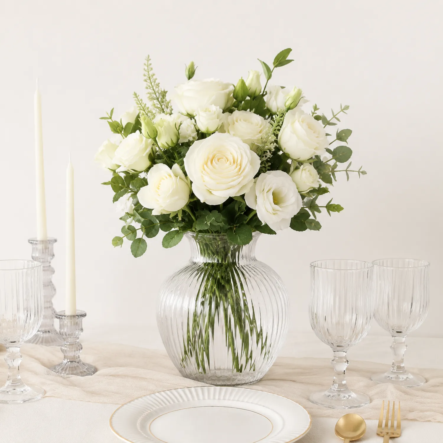 Elegante Bouquet di Rose Artificiali Bianche
