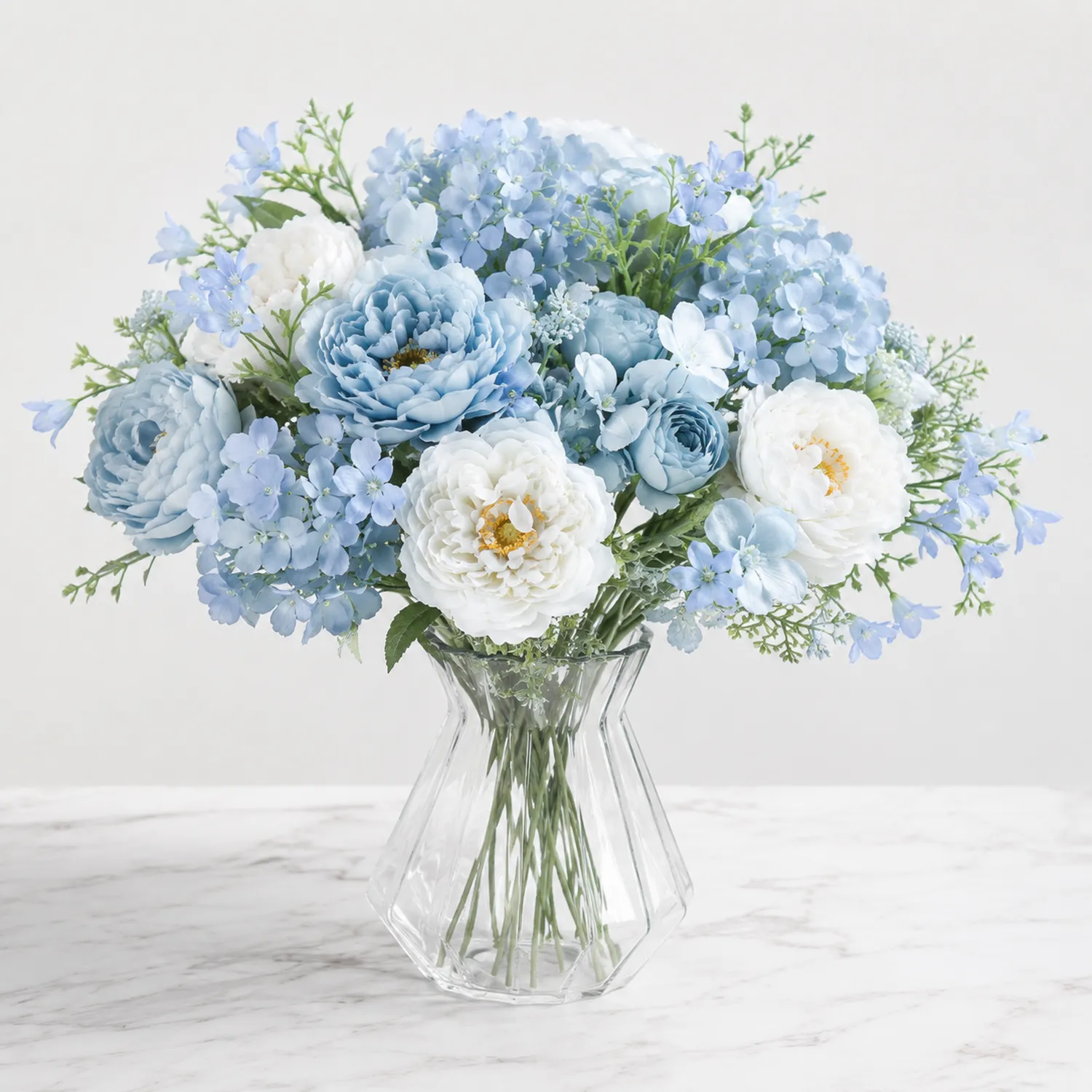 Bouquet di Fiori Artificiali Blu e Bianco con Peonie e Ortensie