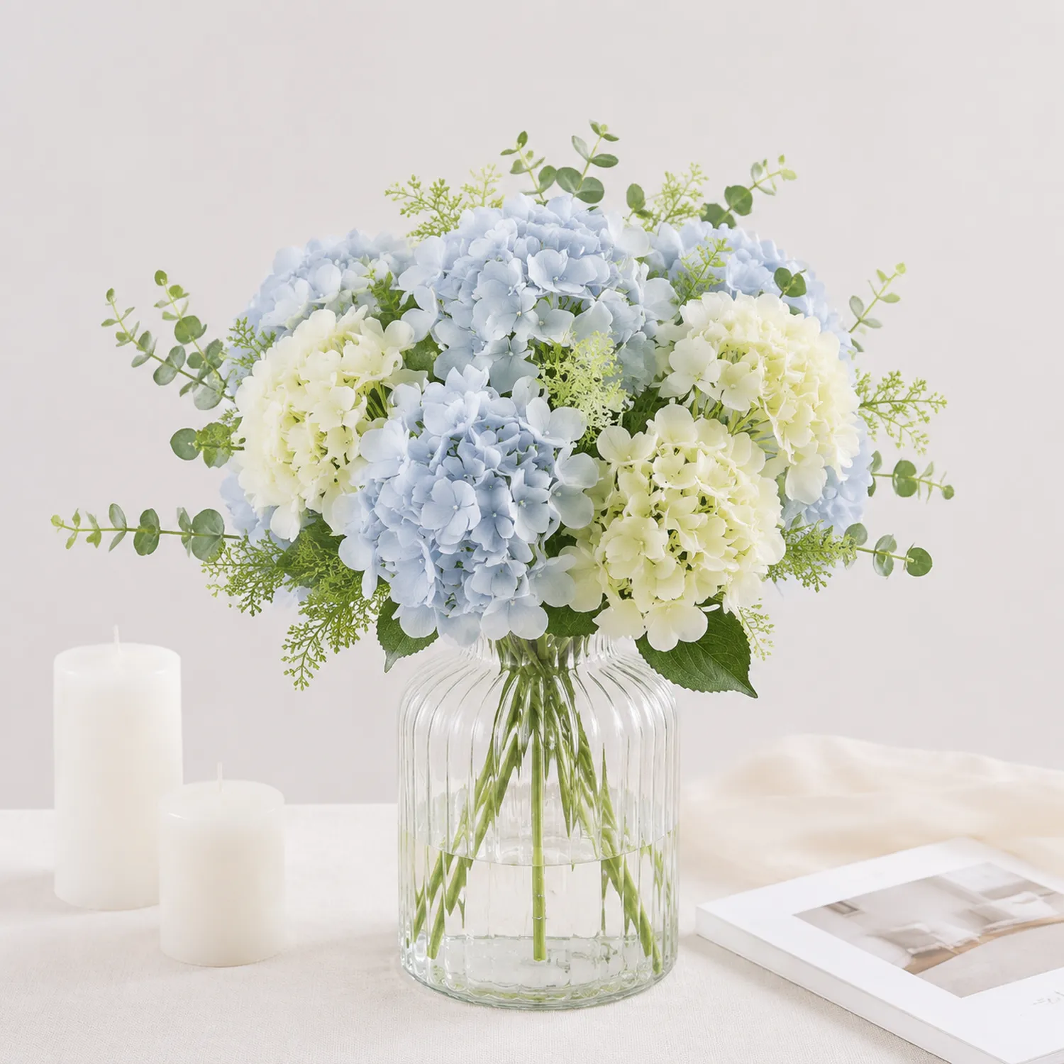 Bouquet di Ortensie Artificiali Blu e Crema