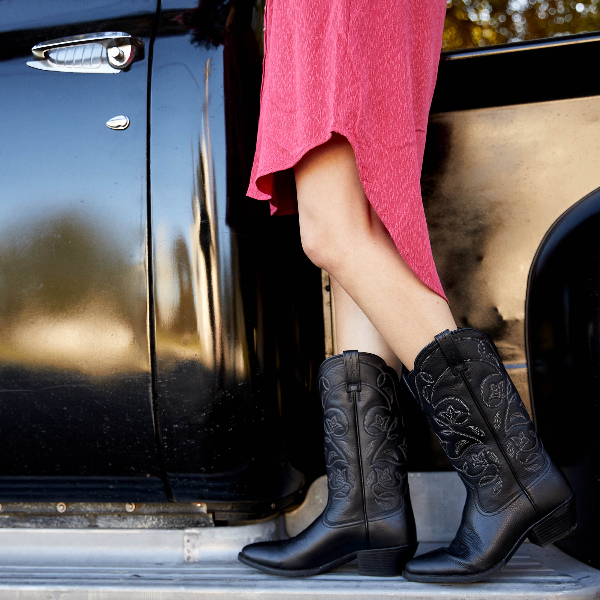 Heritage R Toe Western Boot Lifestyle - BLACK DEERTAN