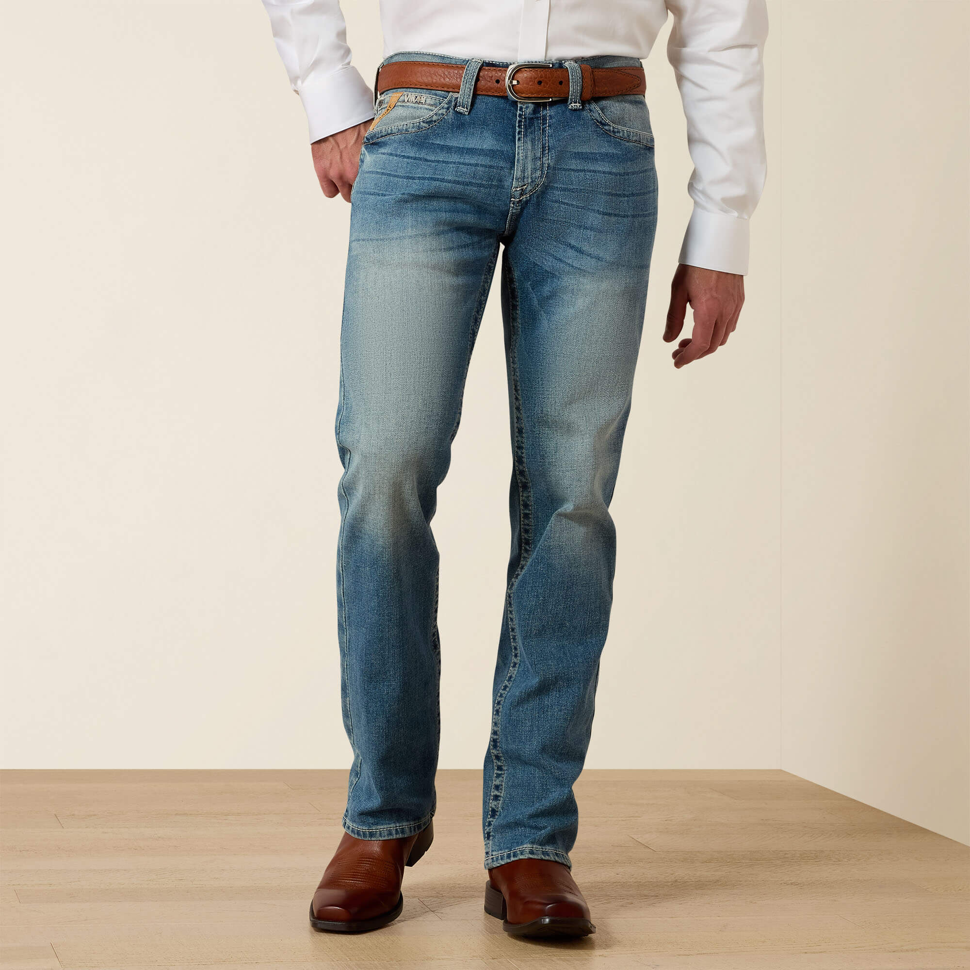 M7 Rocker Stretch Stirling Stackable Straight Leg Jean Front - SHASTA