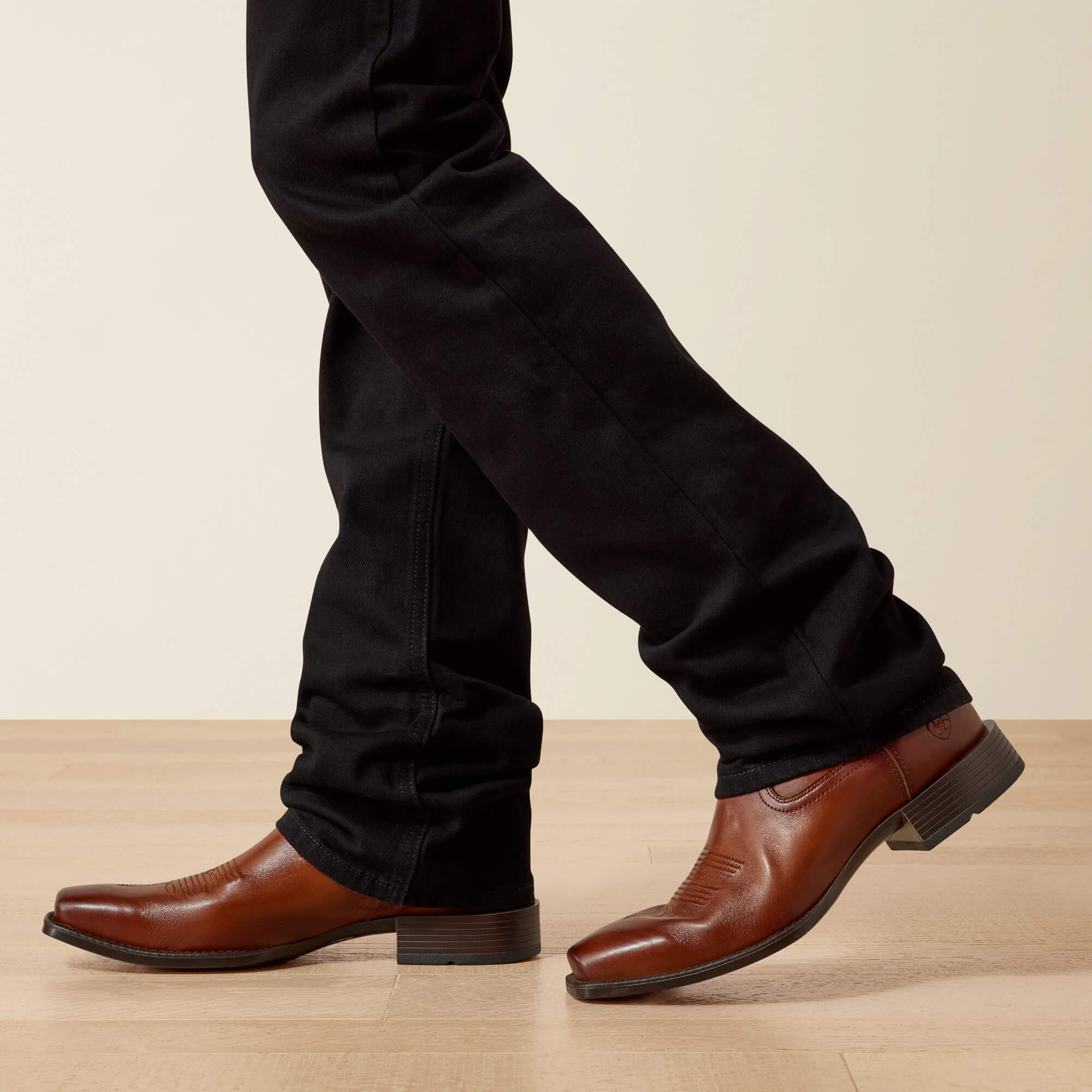 M7 Slim Legacy Straight Jean 03 - BLACK