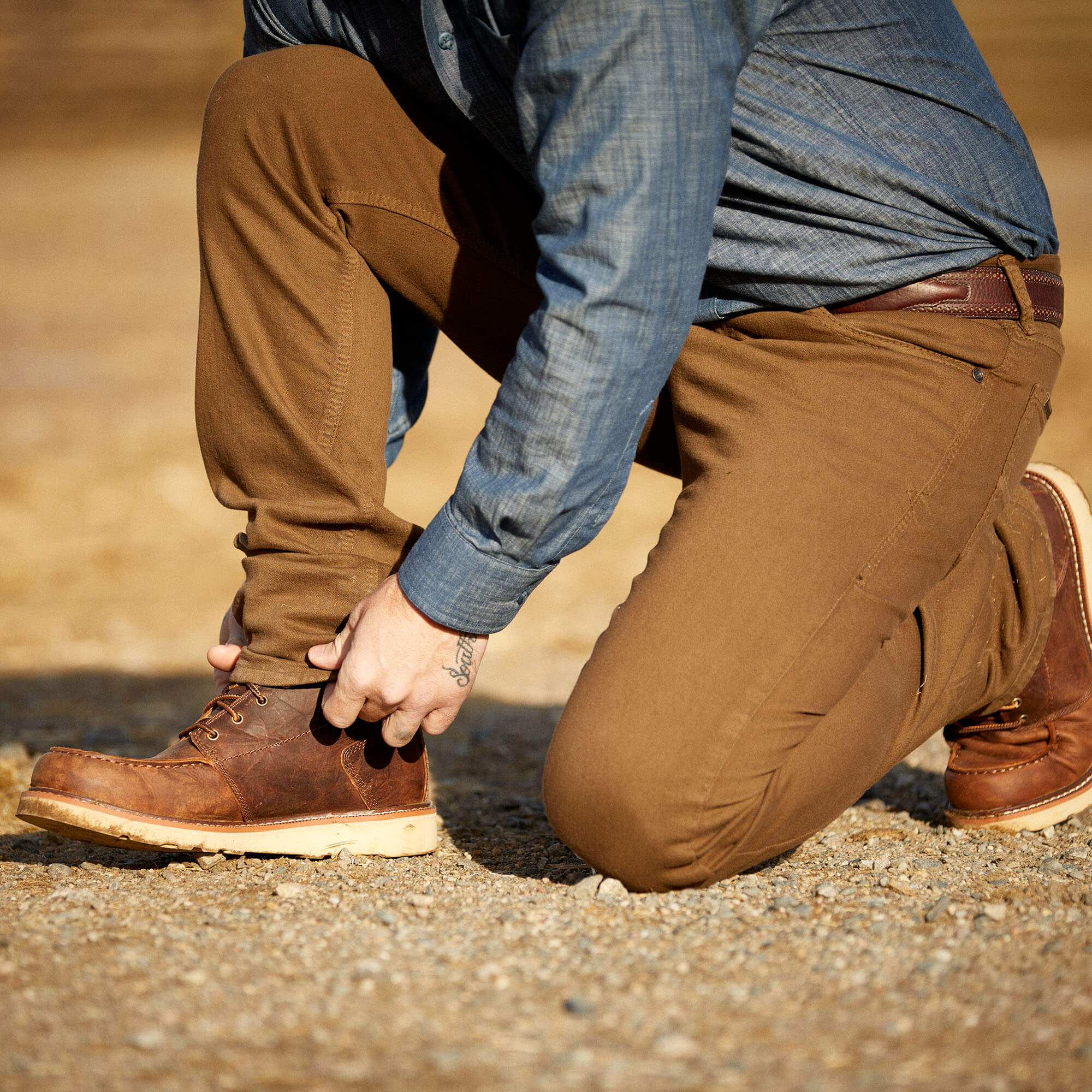 Recon Lace Boot Lifestyle - BARN BROWN