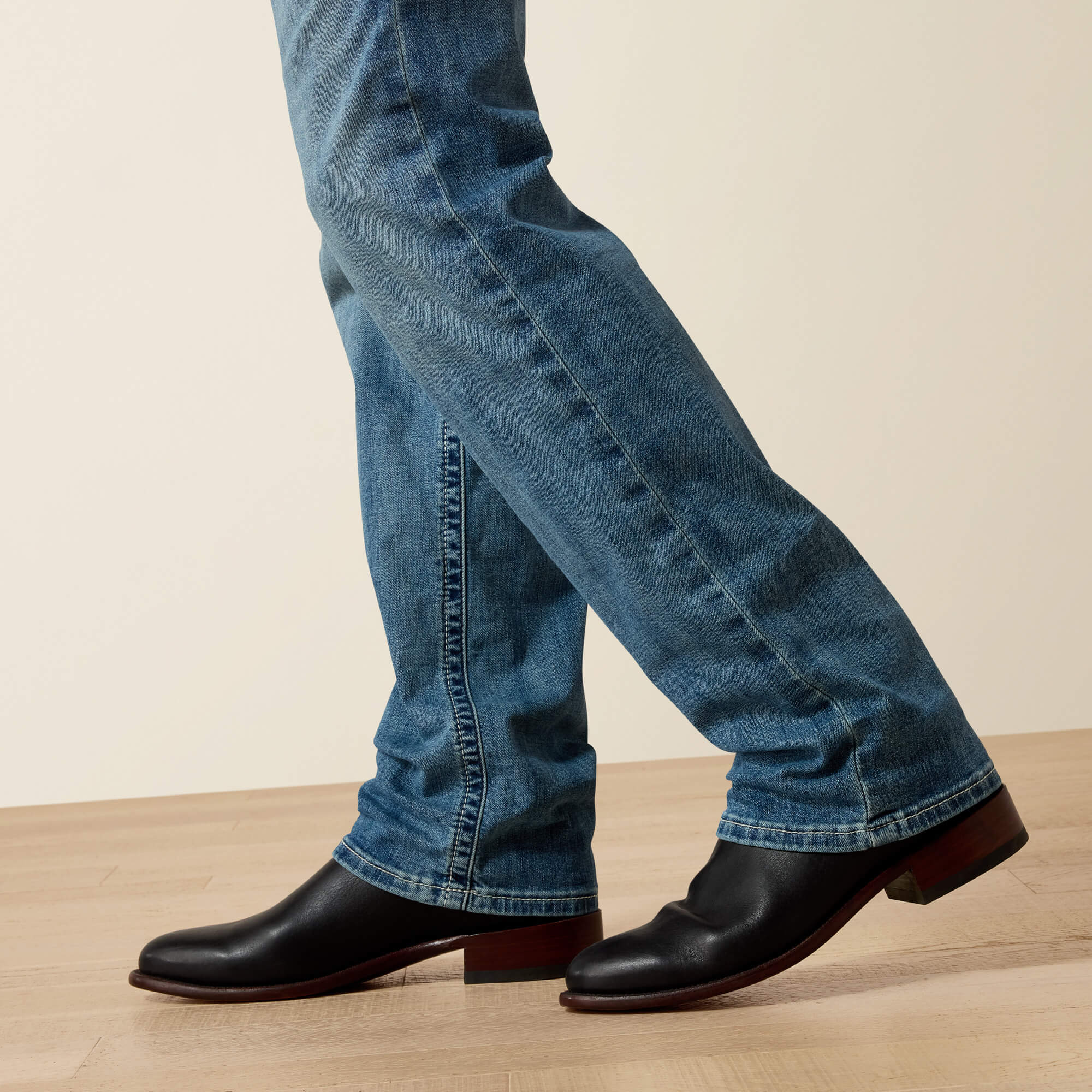 M7 Slim Wessley Straight Jean 03 - GAVIOTA