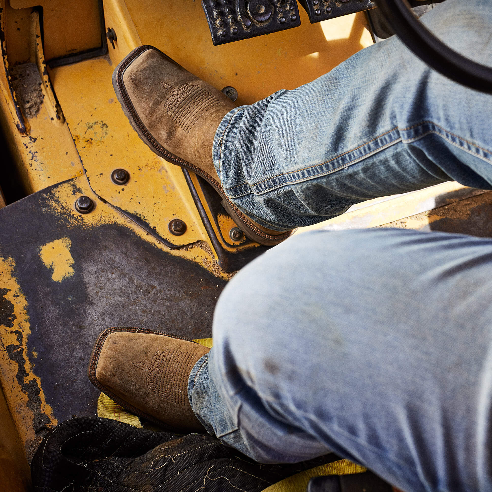 Rebar M5 Straight DuraStretch Edge Straight Leg Jean Lifestyle - MERCED