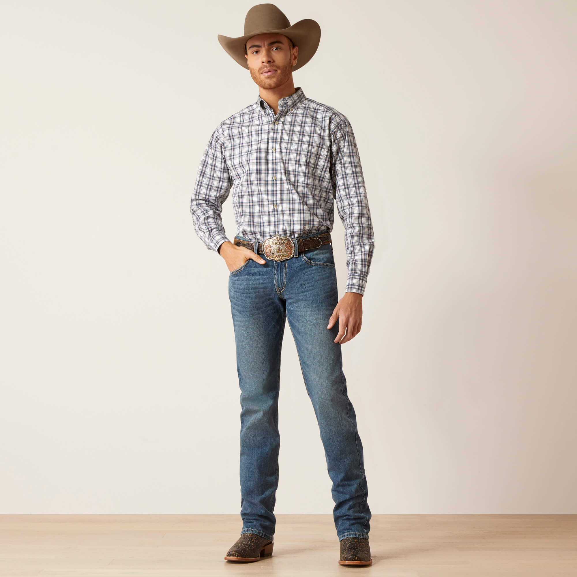 M7 Slim Ezra Straight Jean Full - BRIGHTON