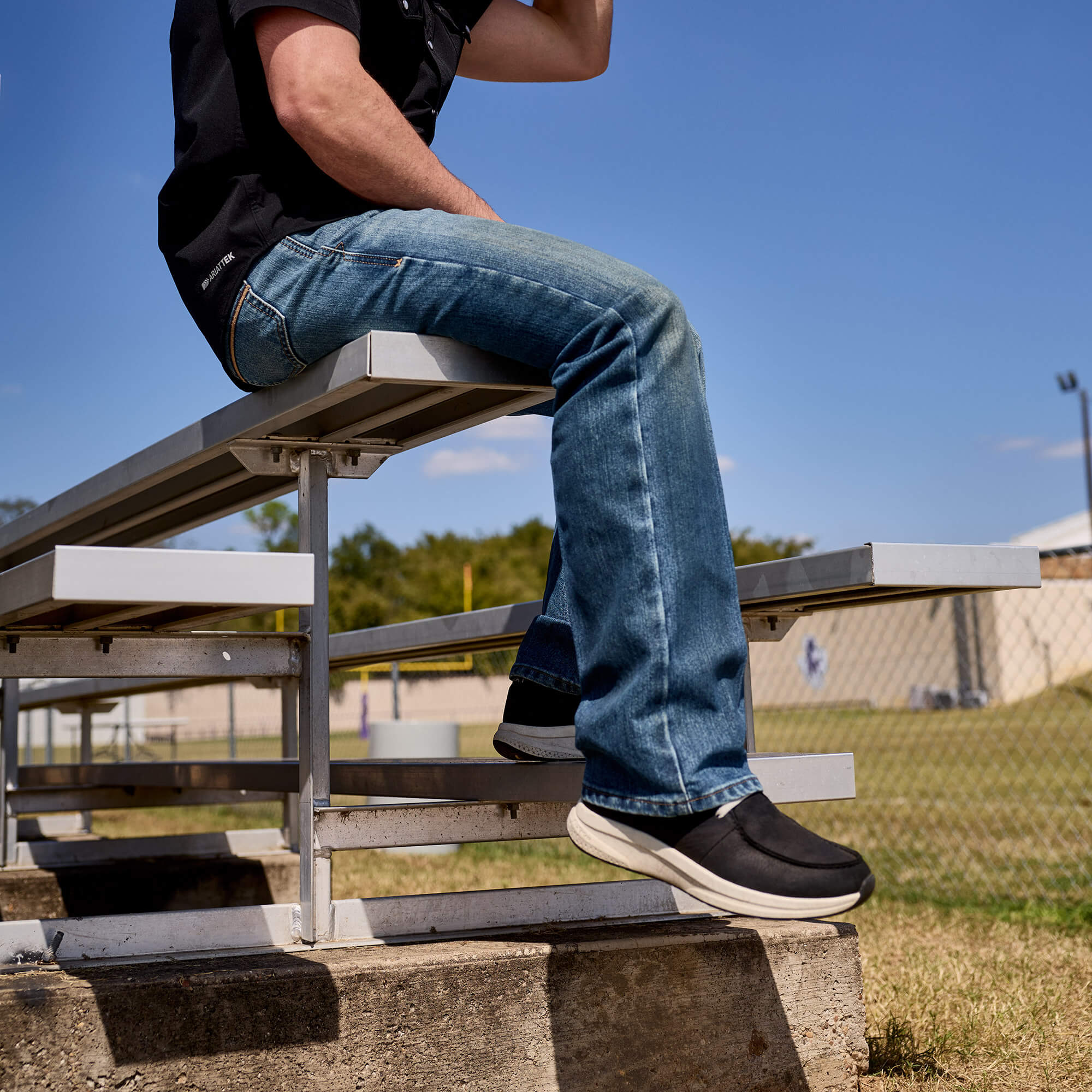 M5 Straight Pro Series Ray Straight Leg Jeans Lifestyle - HAMILTON