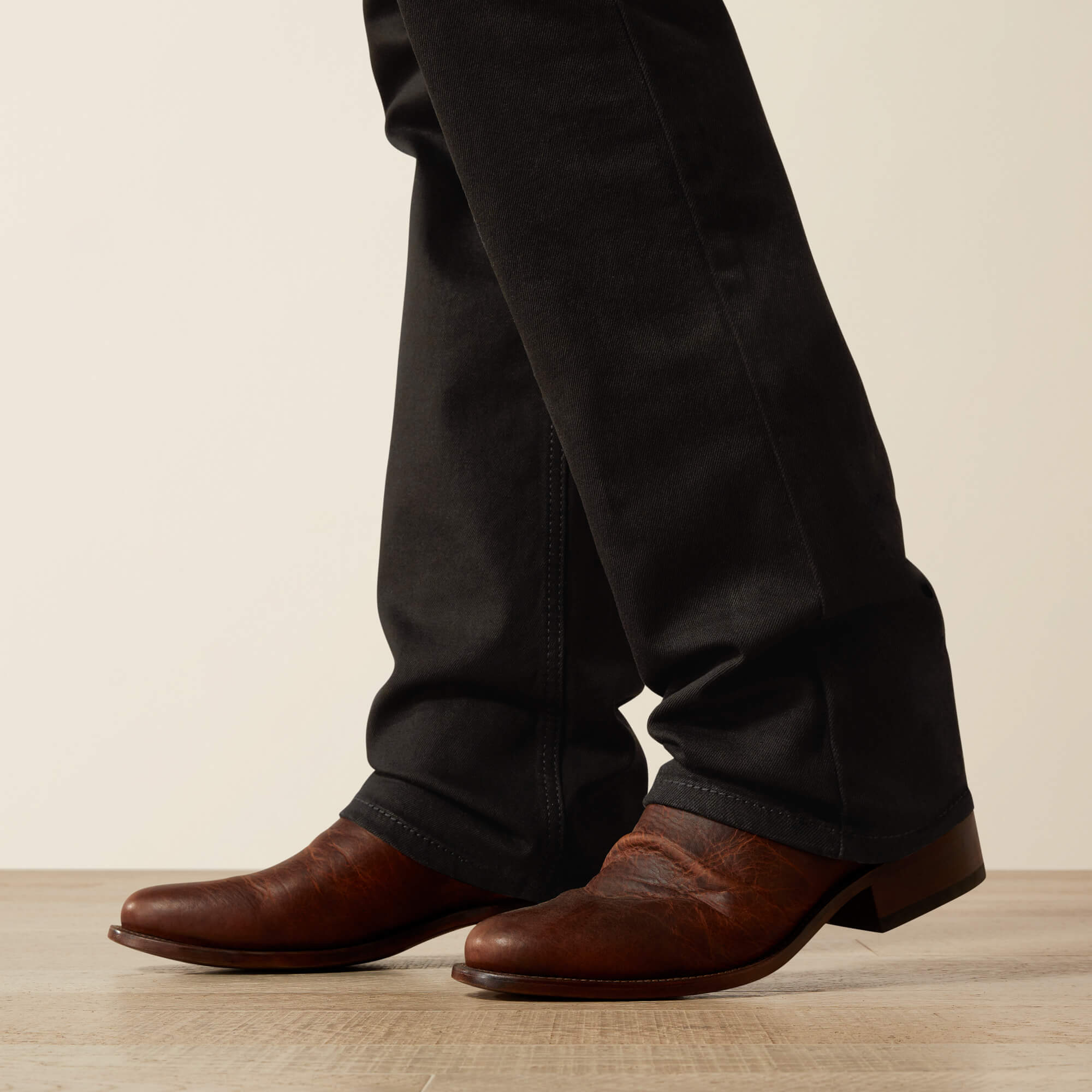M4 Relaxed Hansen Boot Cut Jeans 03 - BLACK