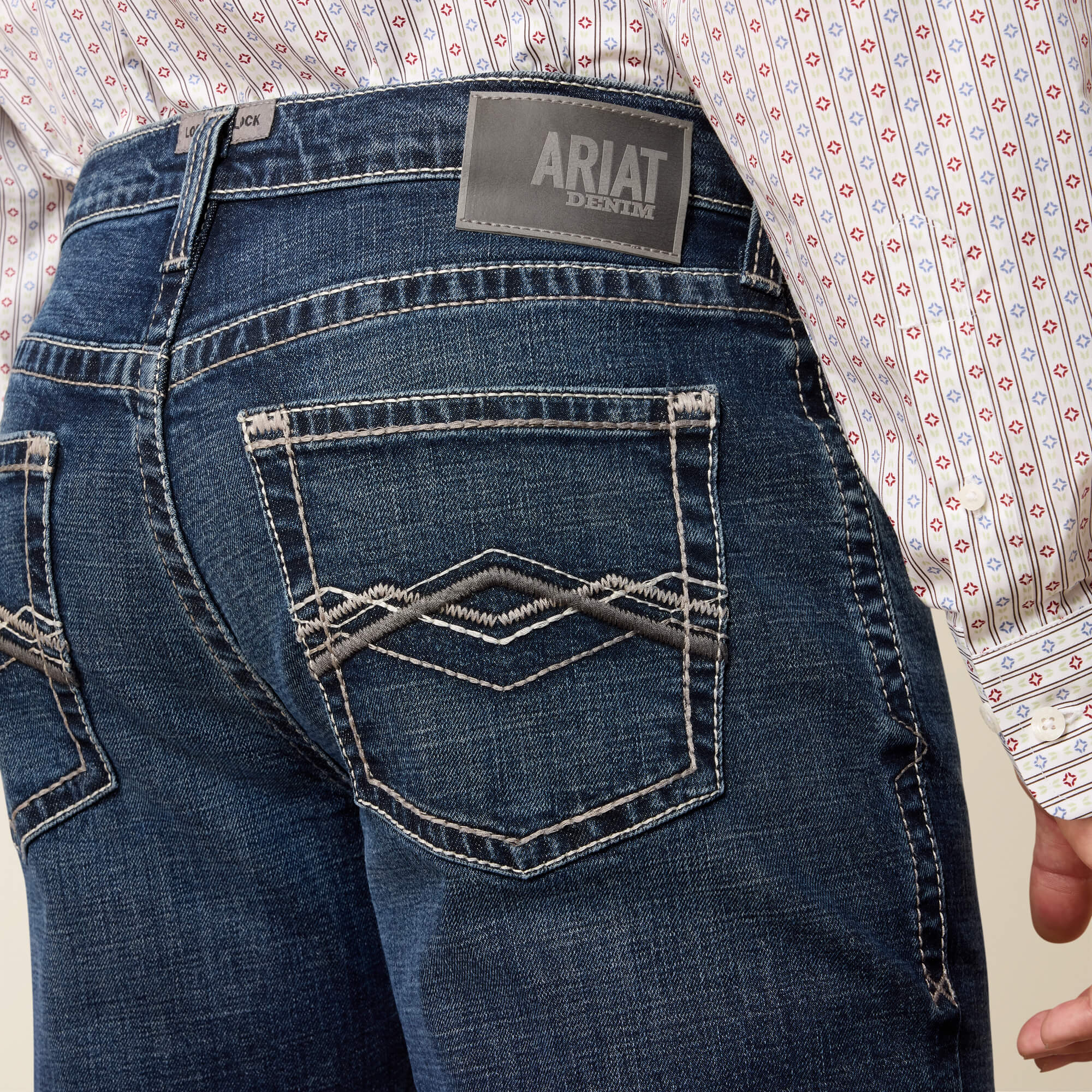 M4 Relaxed Landon Straight Leg Jeans 02 - HARLAN