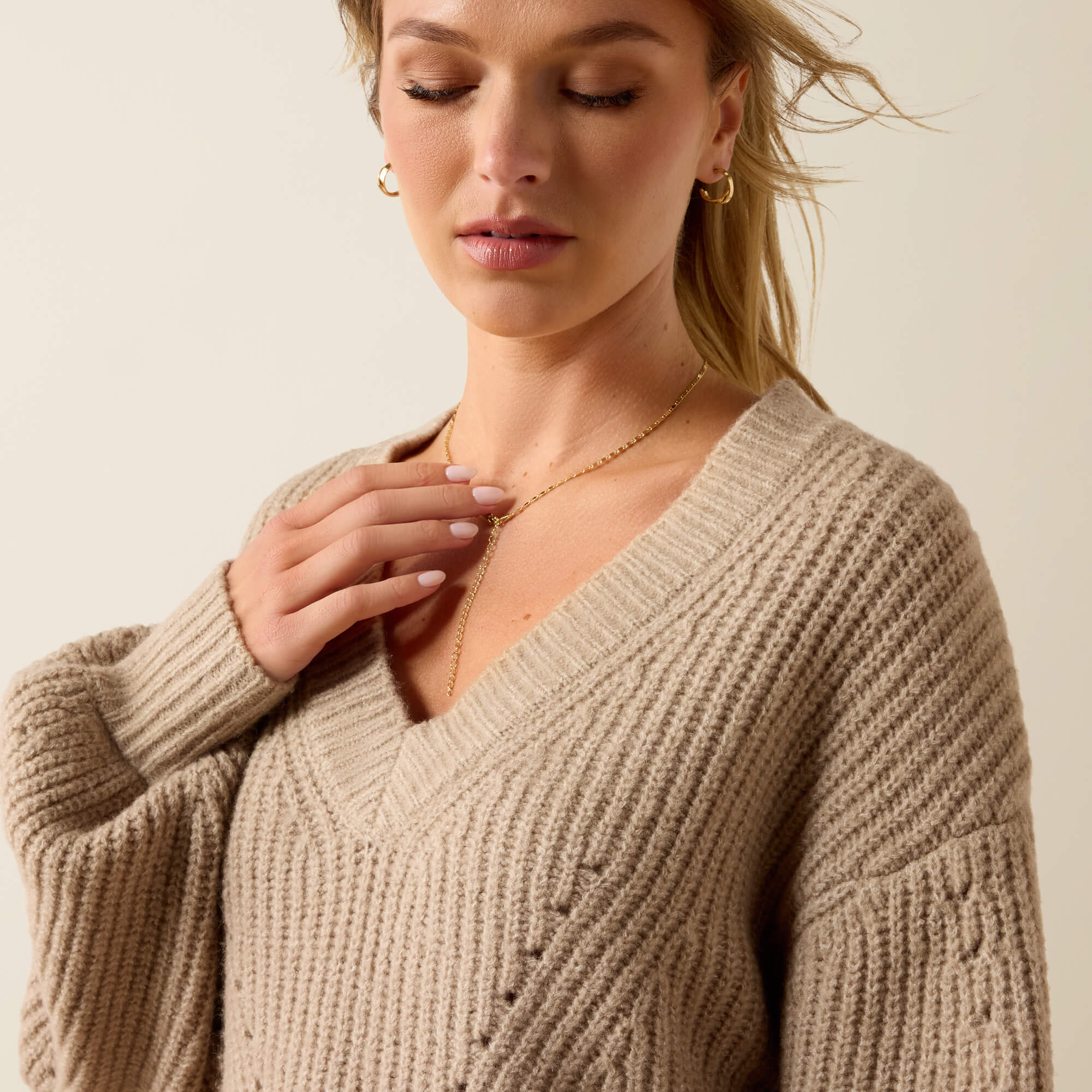 Blaydon Sweater 01 - OATMEAL