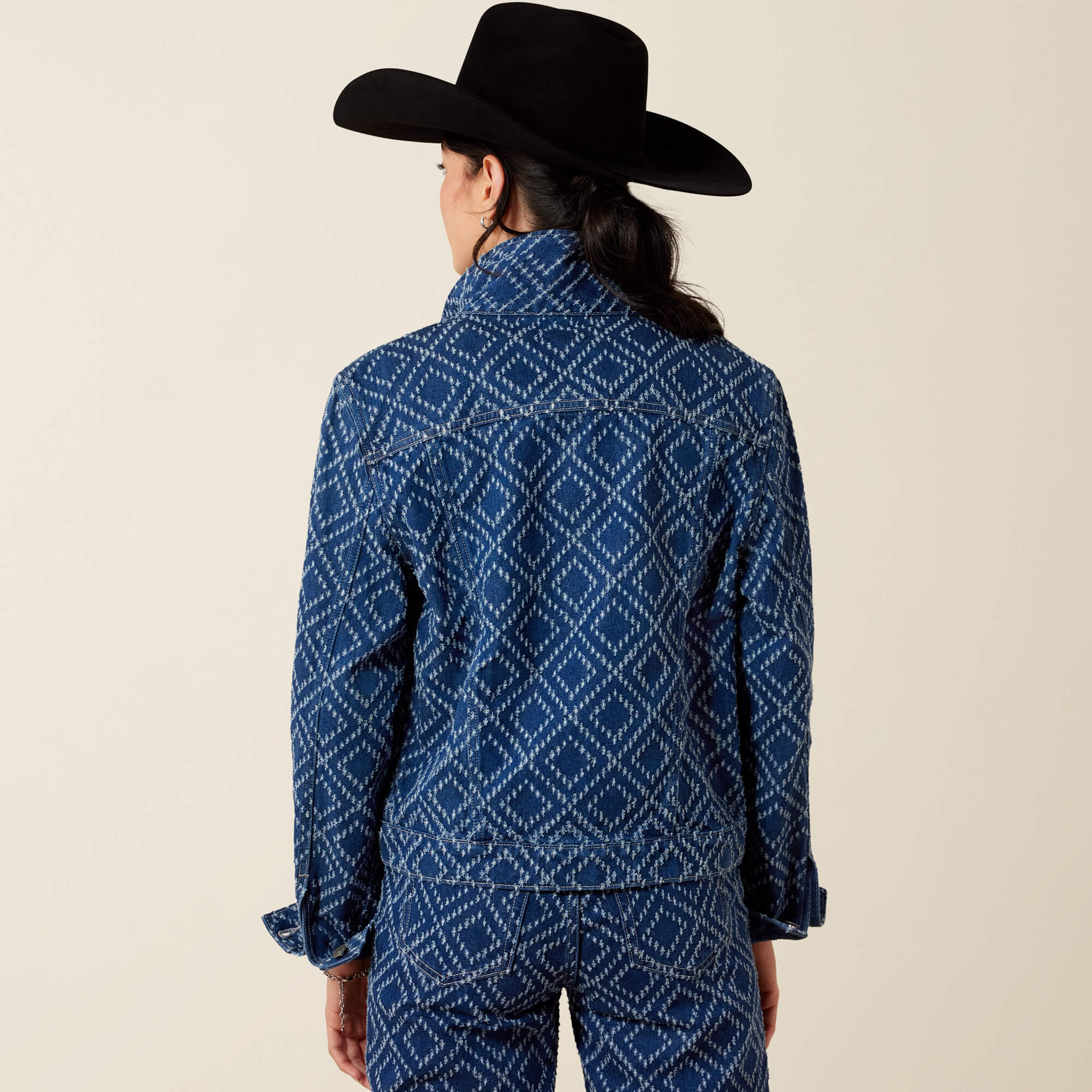 Boxy Crop Jacket Back - NEEDLE PUNCH