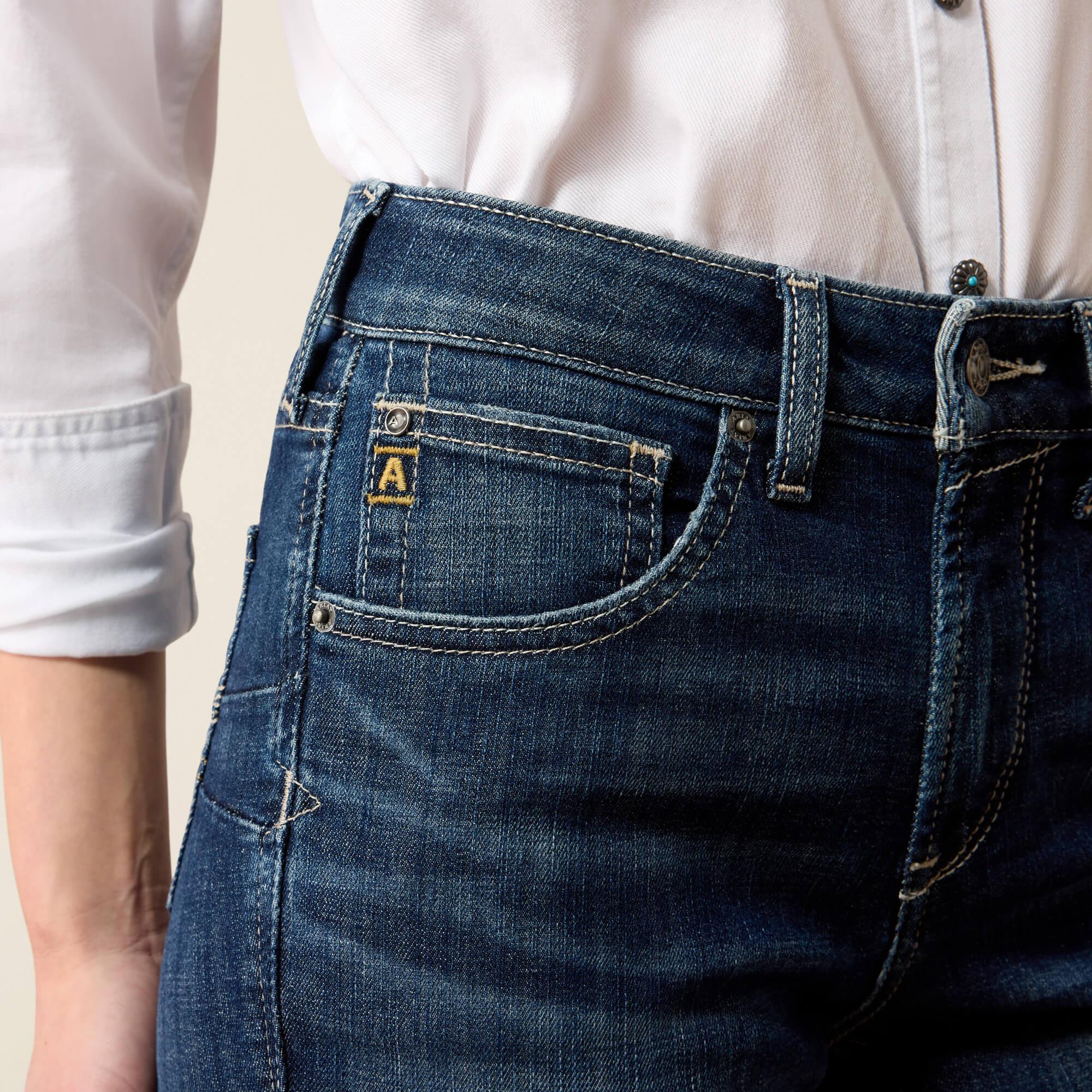 High Rise Mazie Boot Cut Jeans 01 - PLUMAS