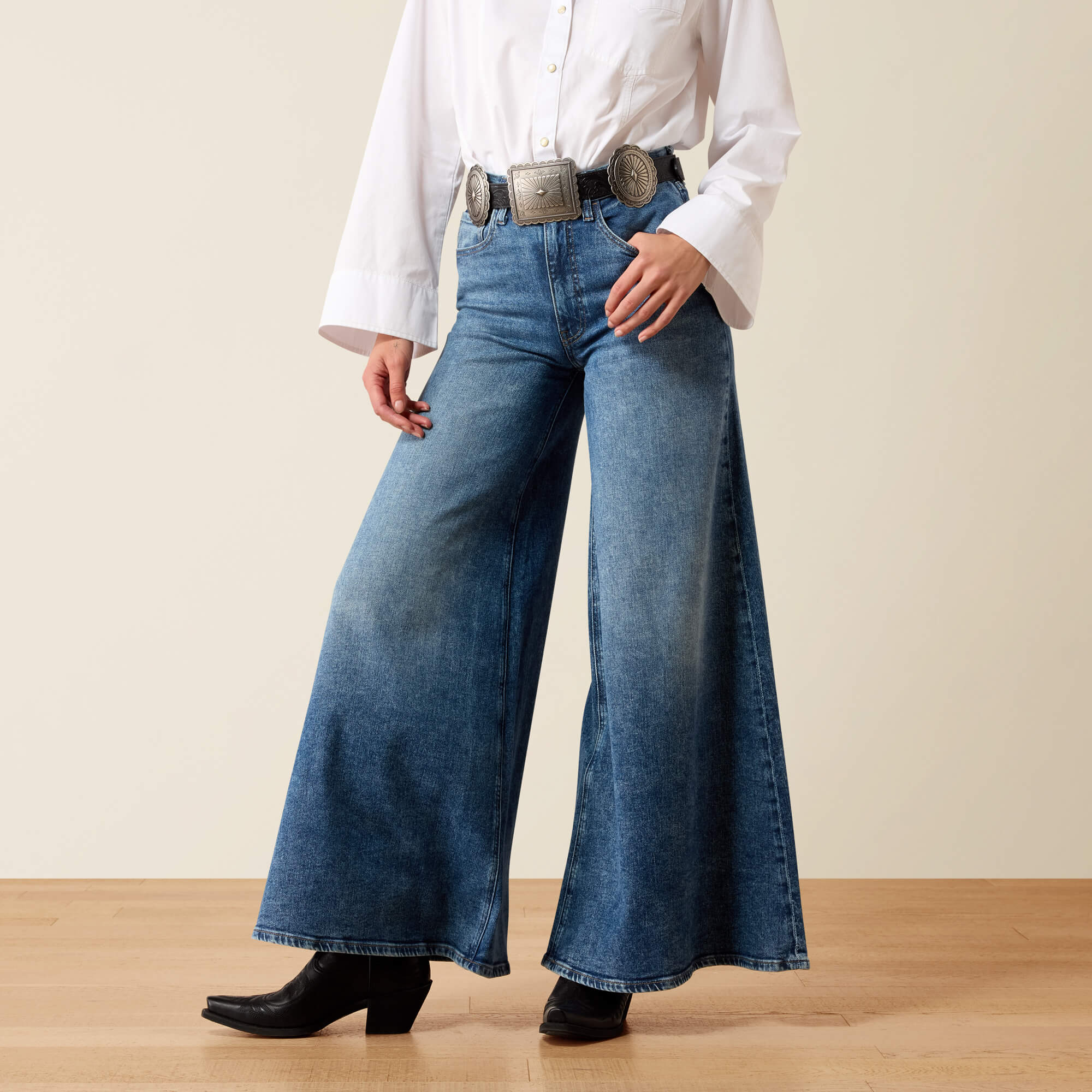 Ultra High Rise Iris Super Wide Leg Jeans Front - MORAINE