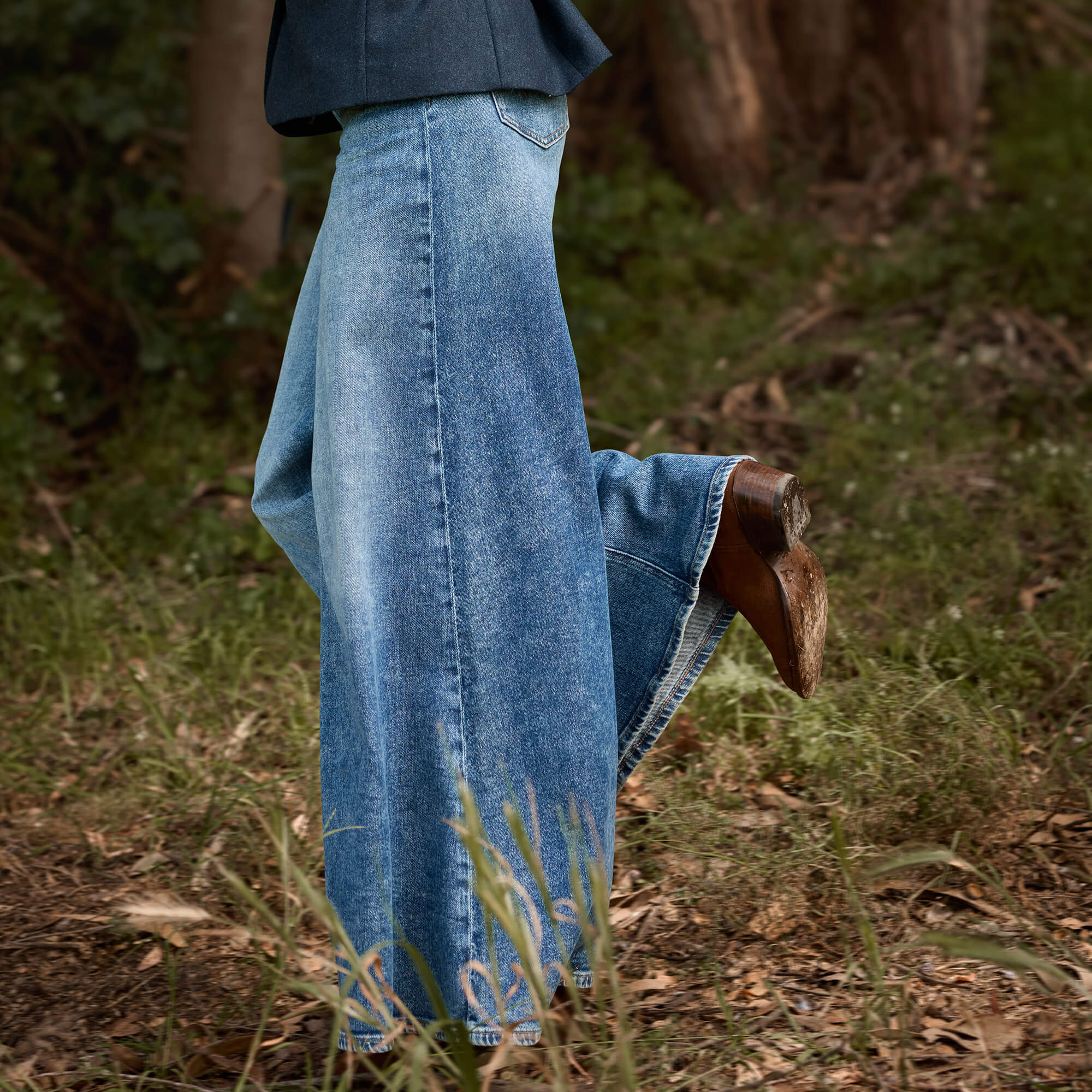 Ultra High Rise Iris Super Wide Leg Jeans Lifestyle - MORAINE
