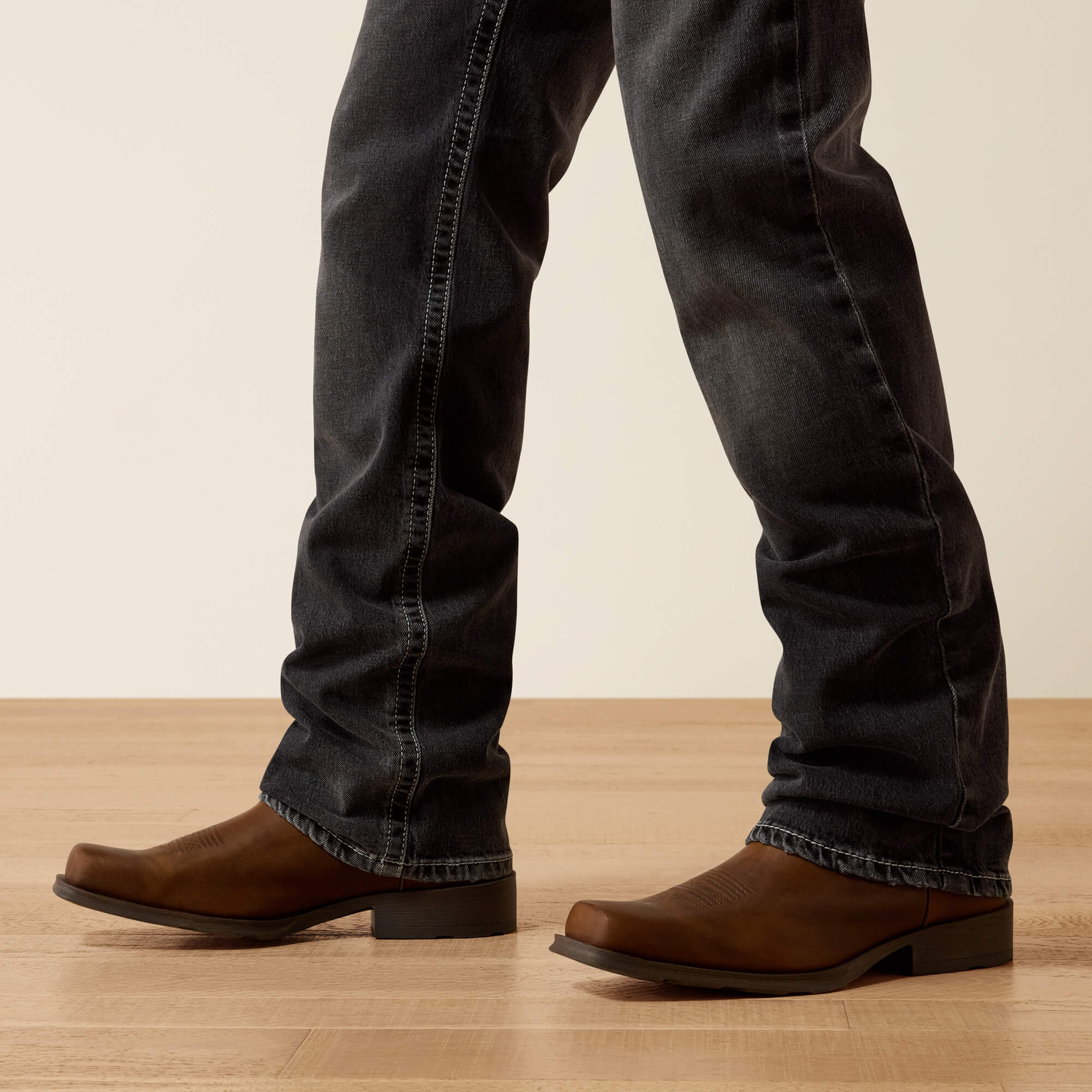 M4 Relaxed Steven Boot Cut Jeans 03 - RAMIRO