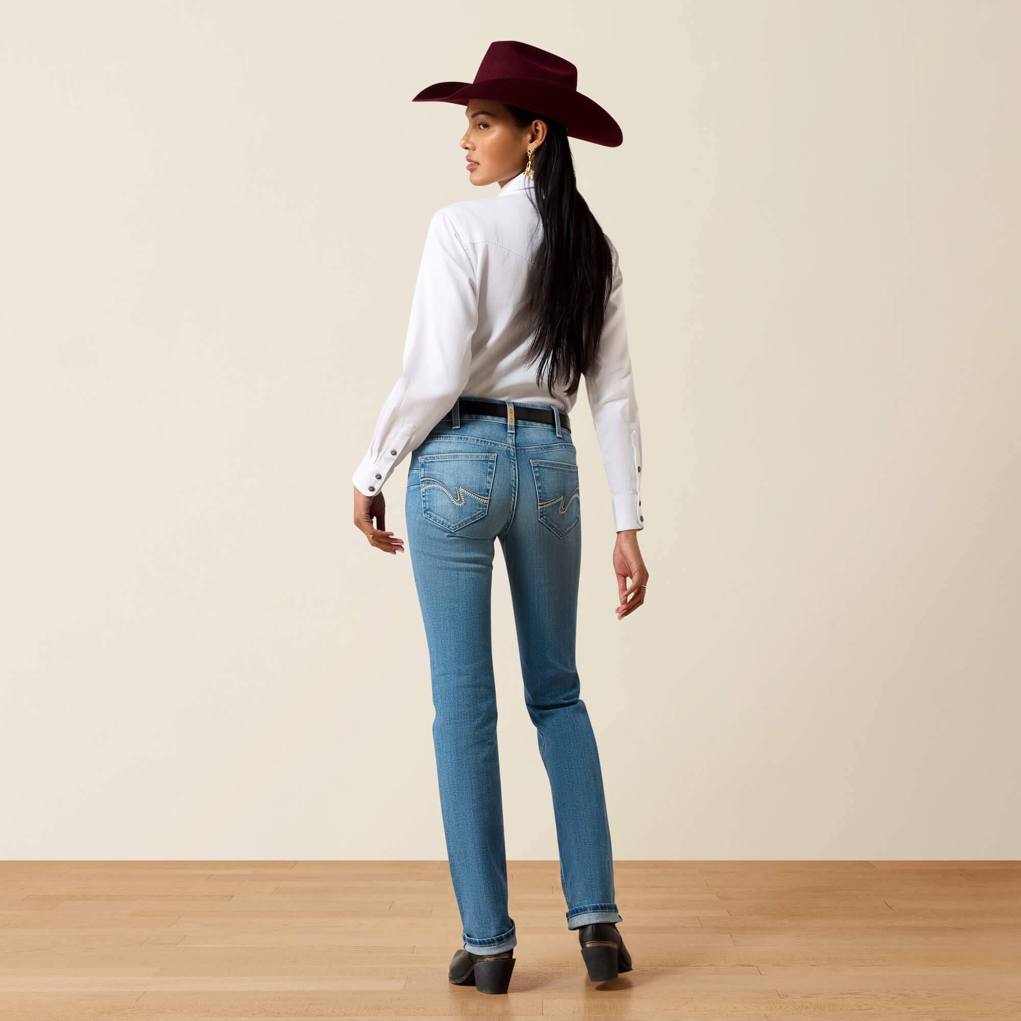 Perfect Rise Reya Straight Leg Jeans 02 - CHALLIS