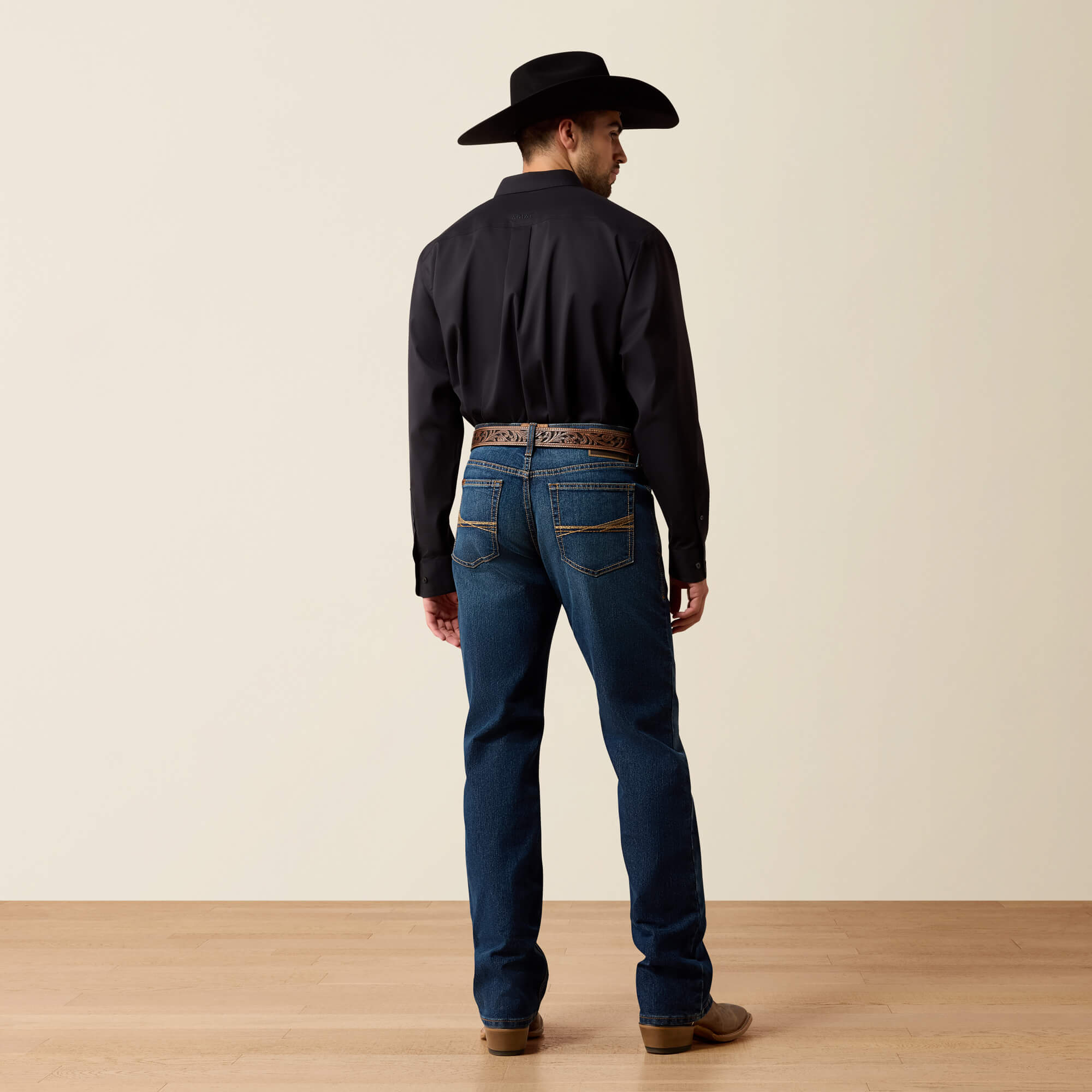 M4 Relaxed Lincoln Boot Cut Jeans 02 - COLMAN