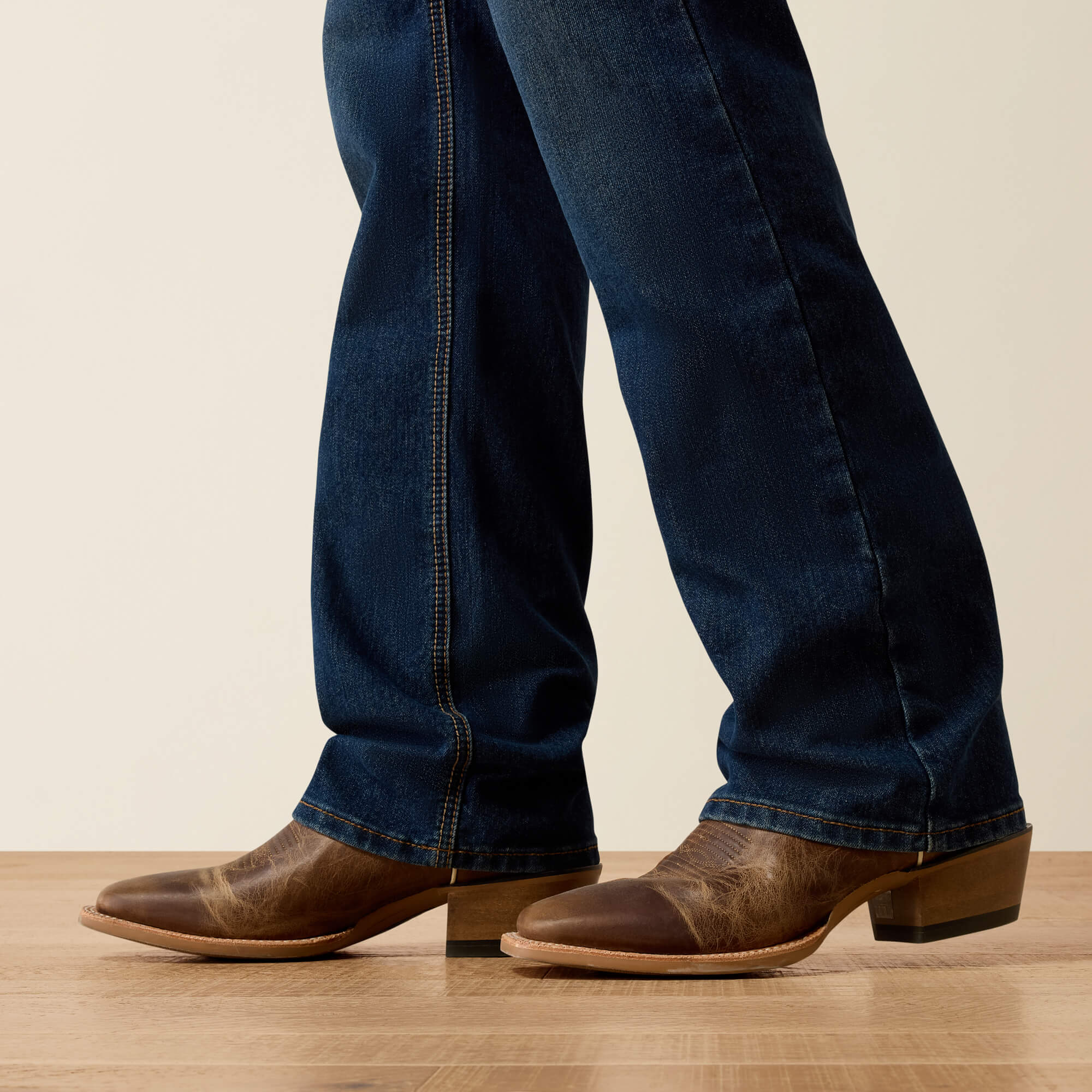 M4 Relaxed Lincoln Boot Cut Jeans 03 - COLMAN