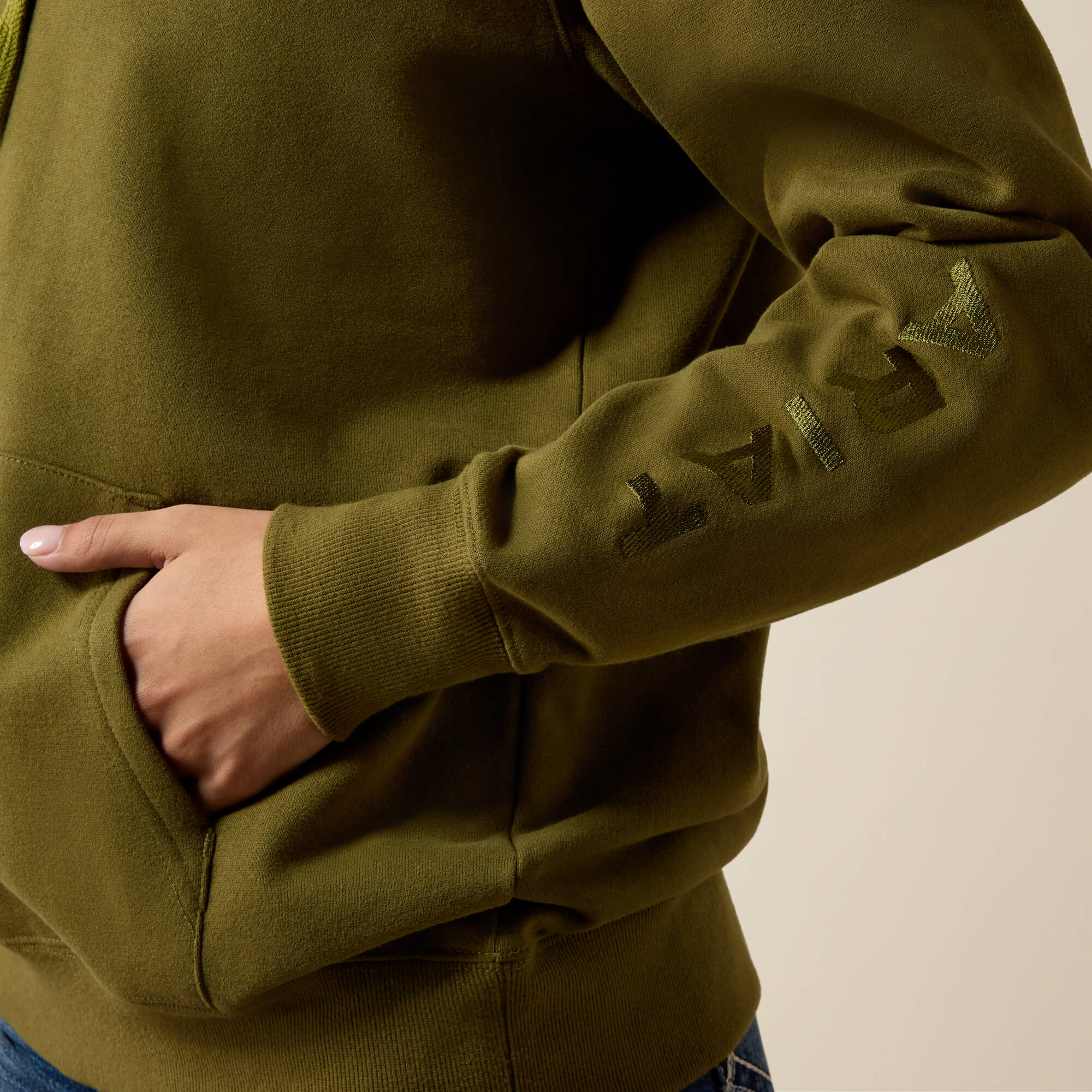 Ariat Logo 2.0 Hoodie 02 - MOSS GREEN