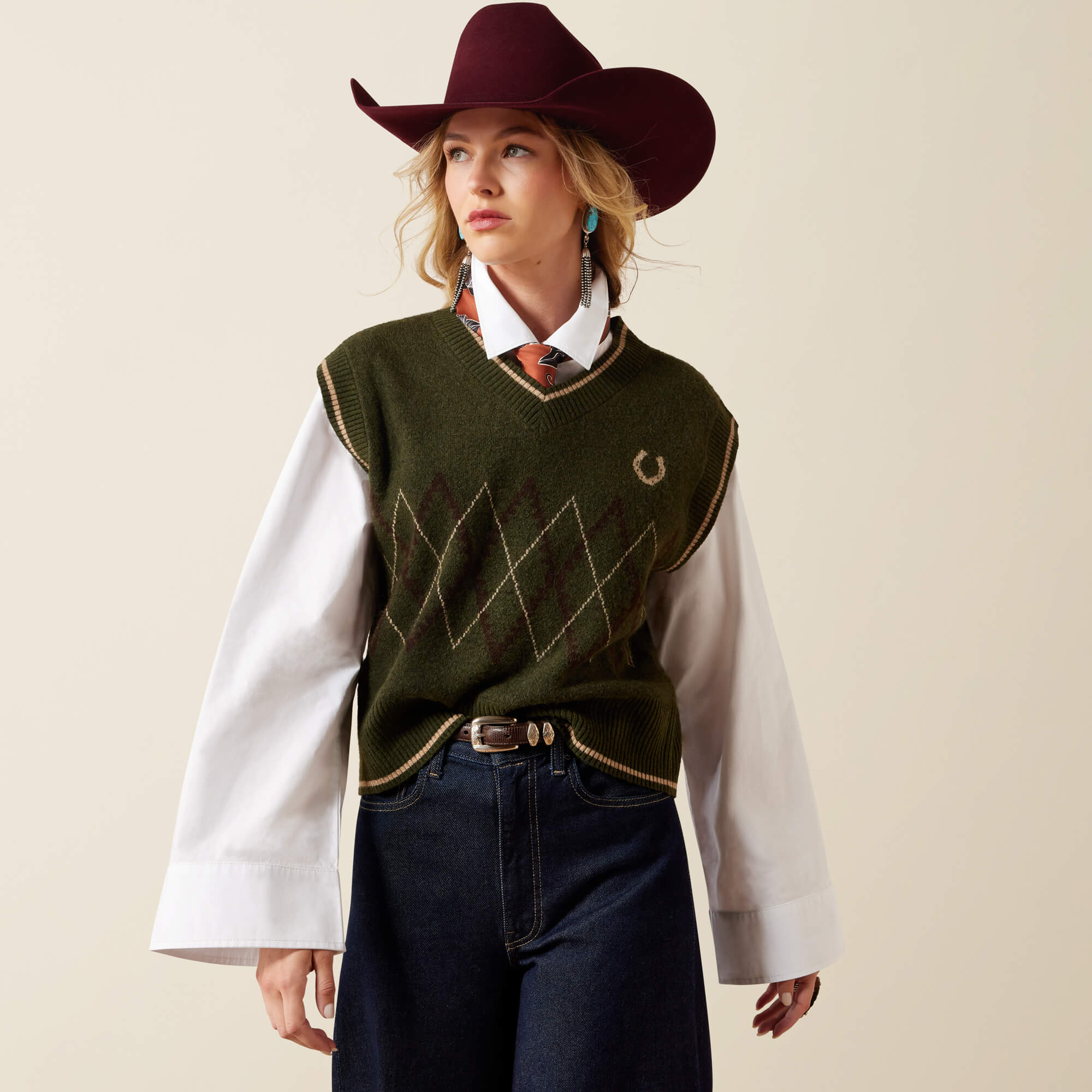 Wichita Sweater Vest Front - IVY GREEN