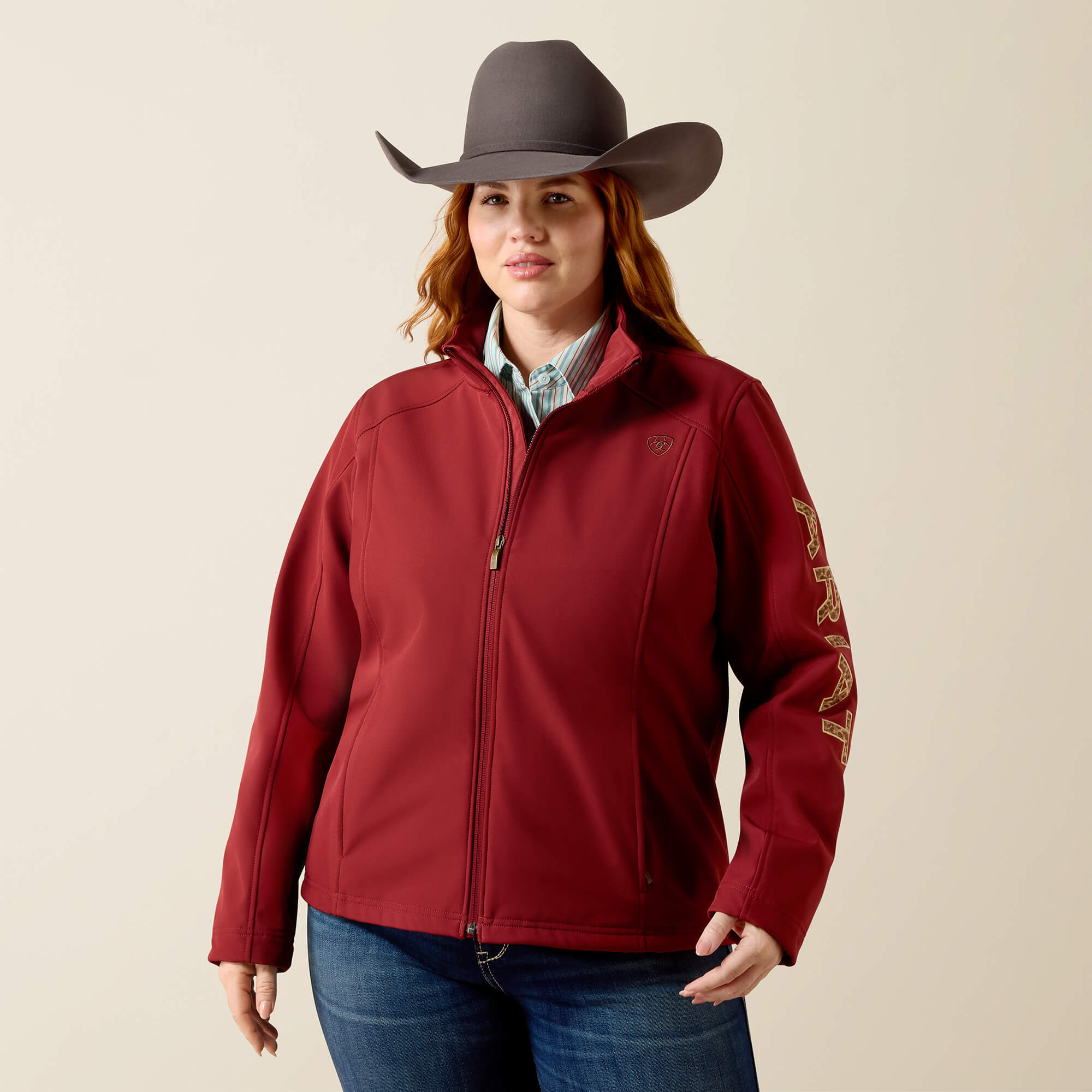 Ariat Logo Softshell Jacket Front Plus - SYRAH