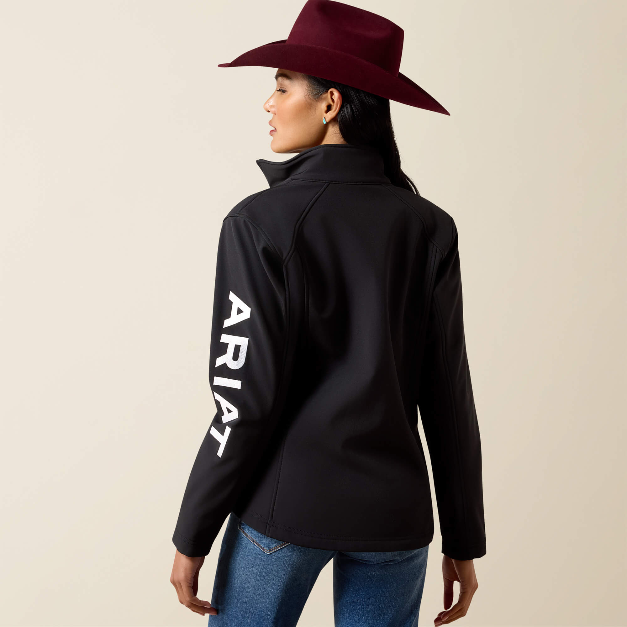 Ariat Logo Softshell Jacket Back - BLACK|WHITE