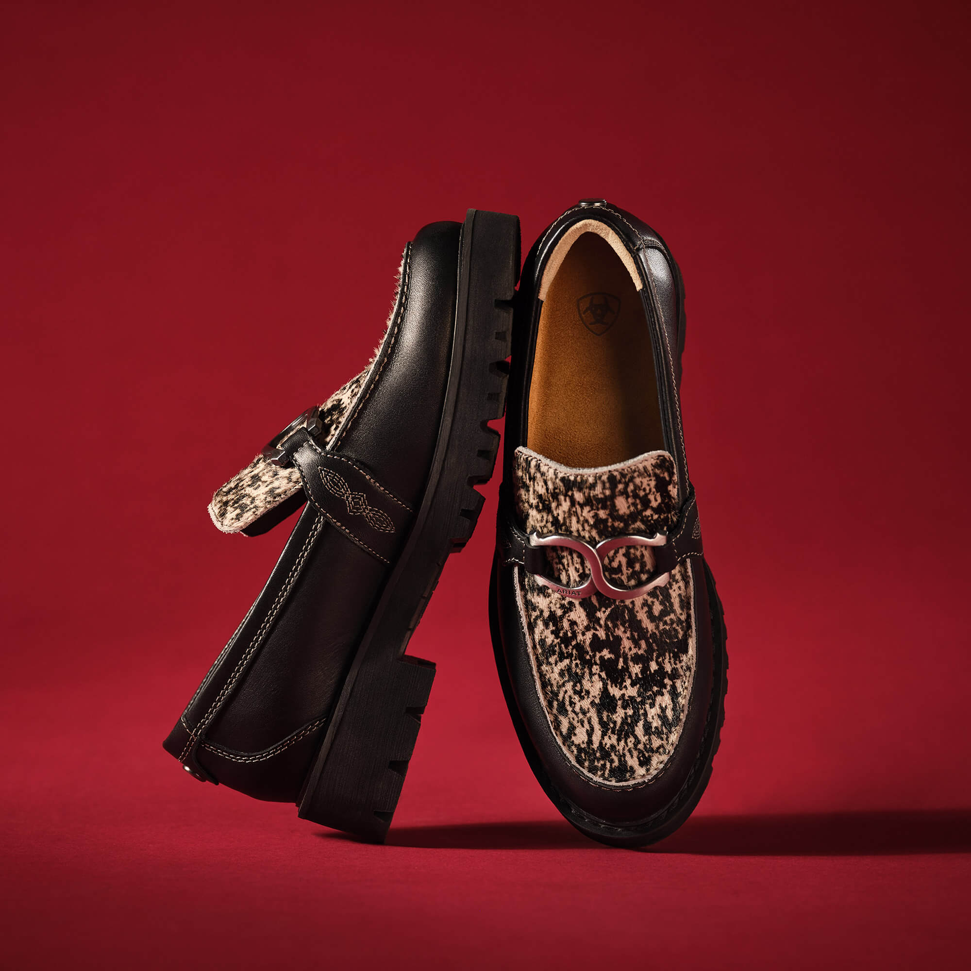 Stratford Loafer Bit Lifestyle - BLACK|BRINDLE HAIR ON