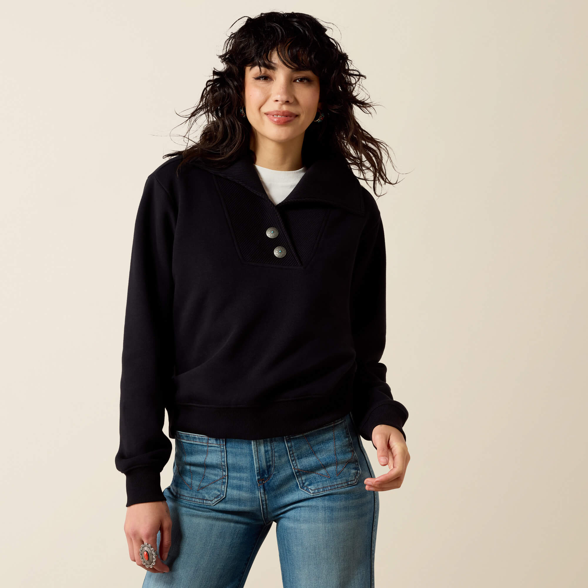 Butler Pullover Front - BLACK