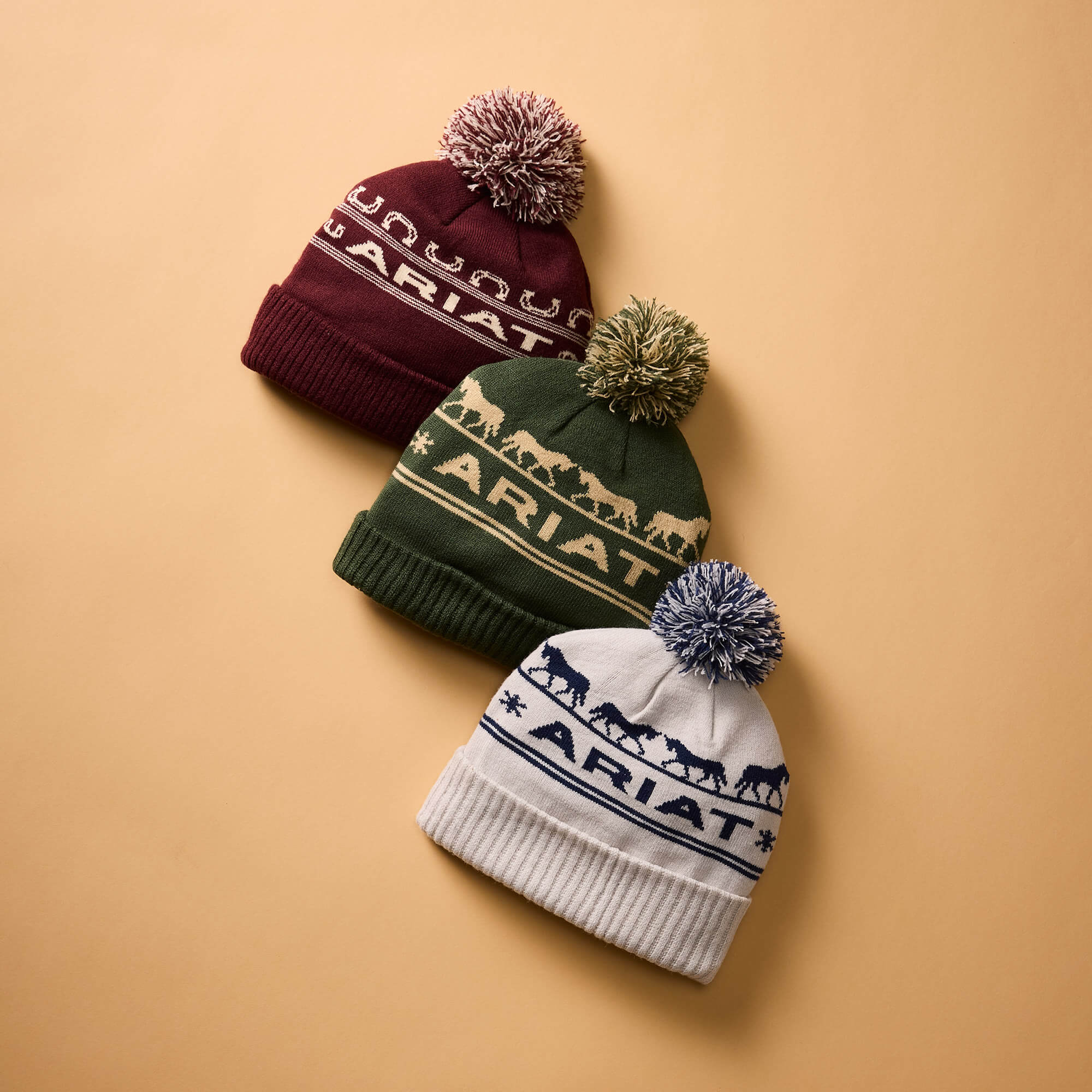 Apres Ski Beanie Lifestyle - BURGUNDY
