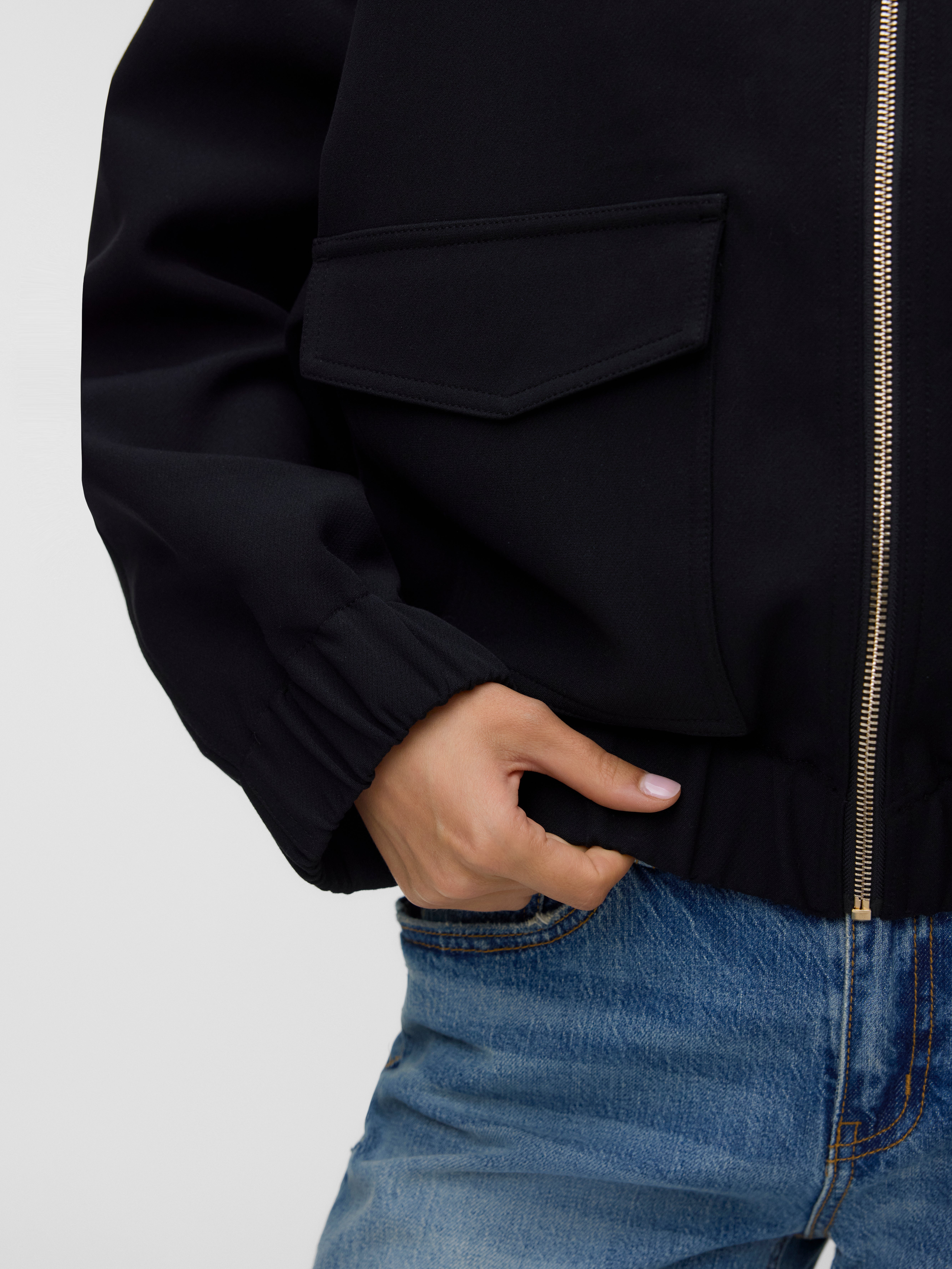 VMOLIVIA Light Jacket - Black