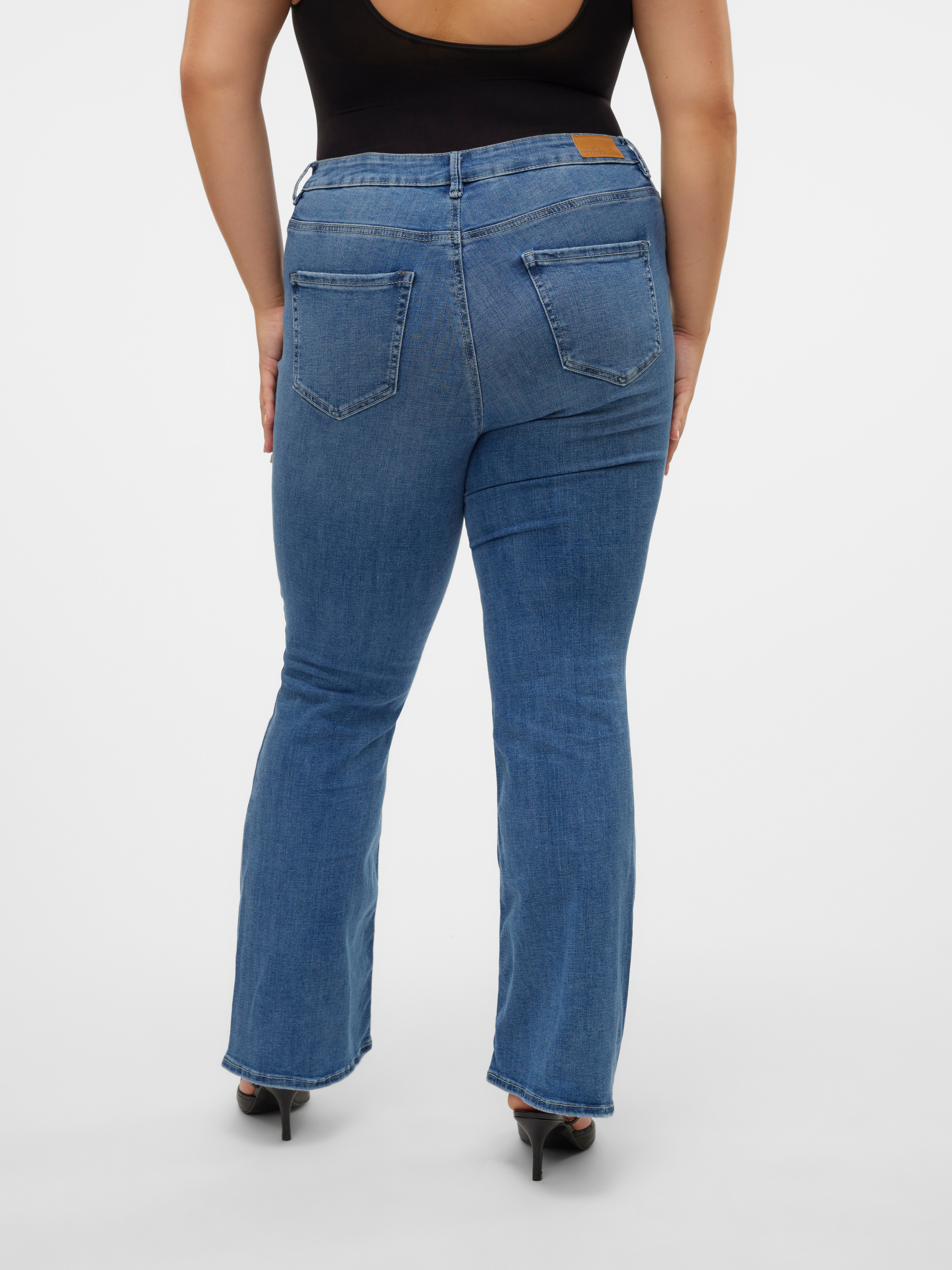 VMCFLASH Mid rise Flared Fit Jeans - Medium Blue Denim
