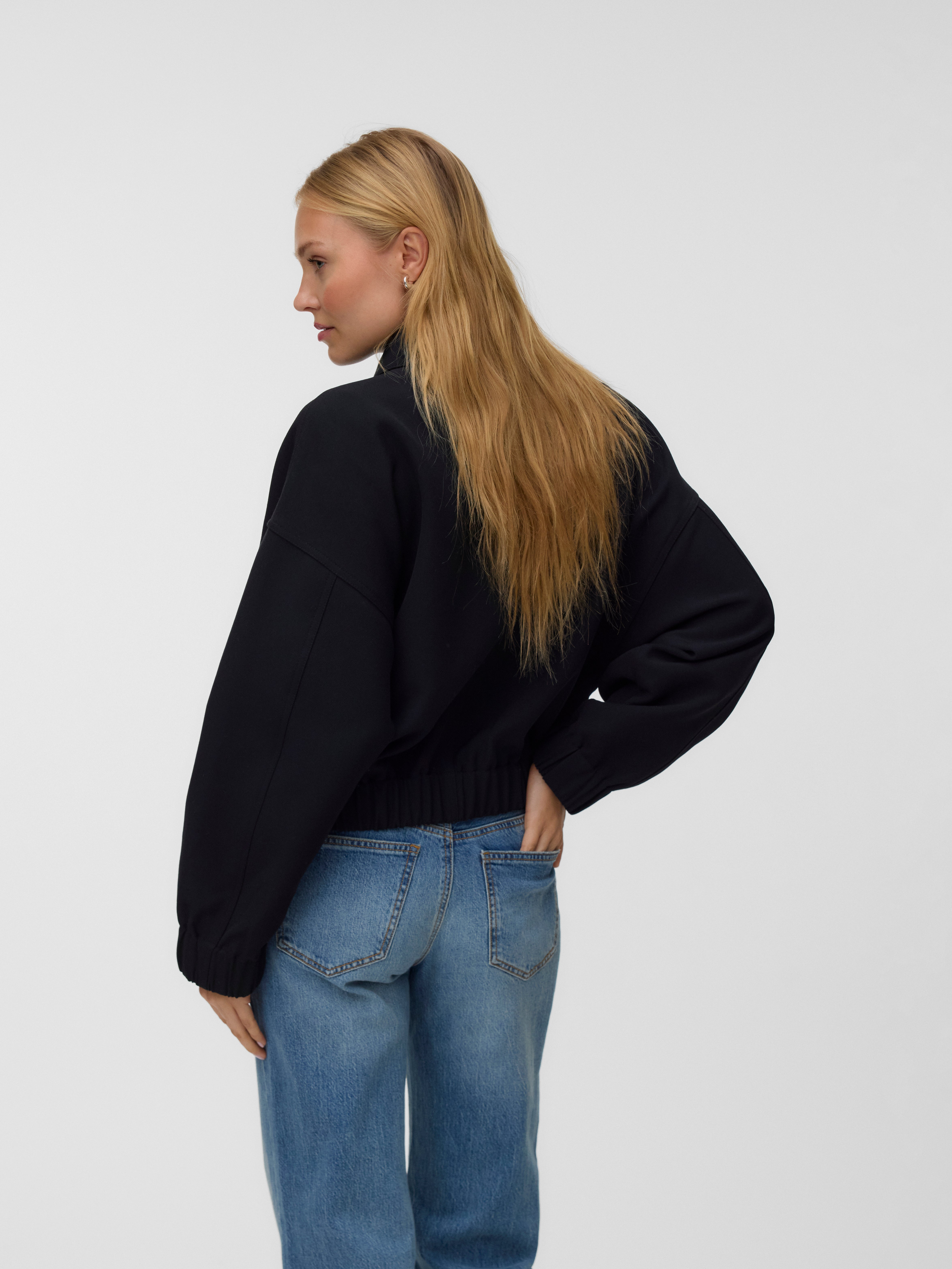 VMOLIVIA Light Jacket - Black
