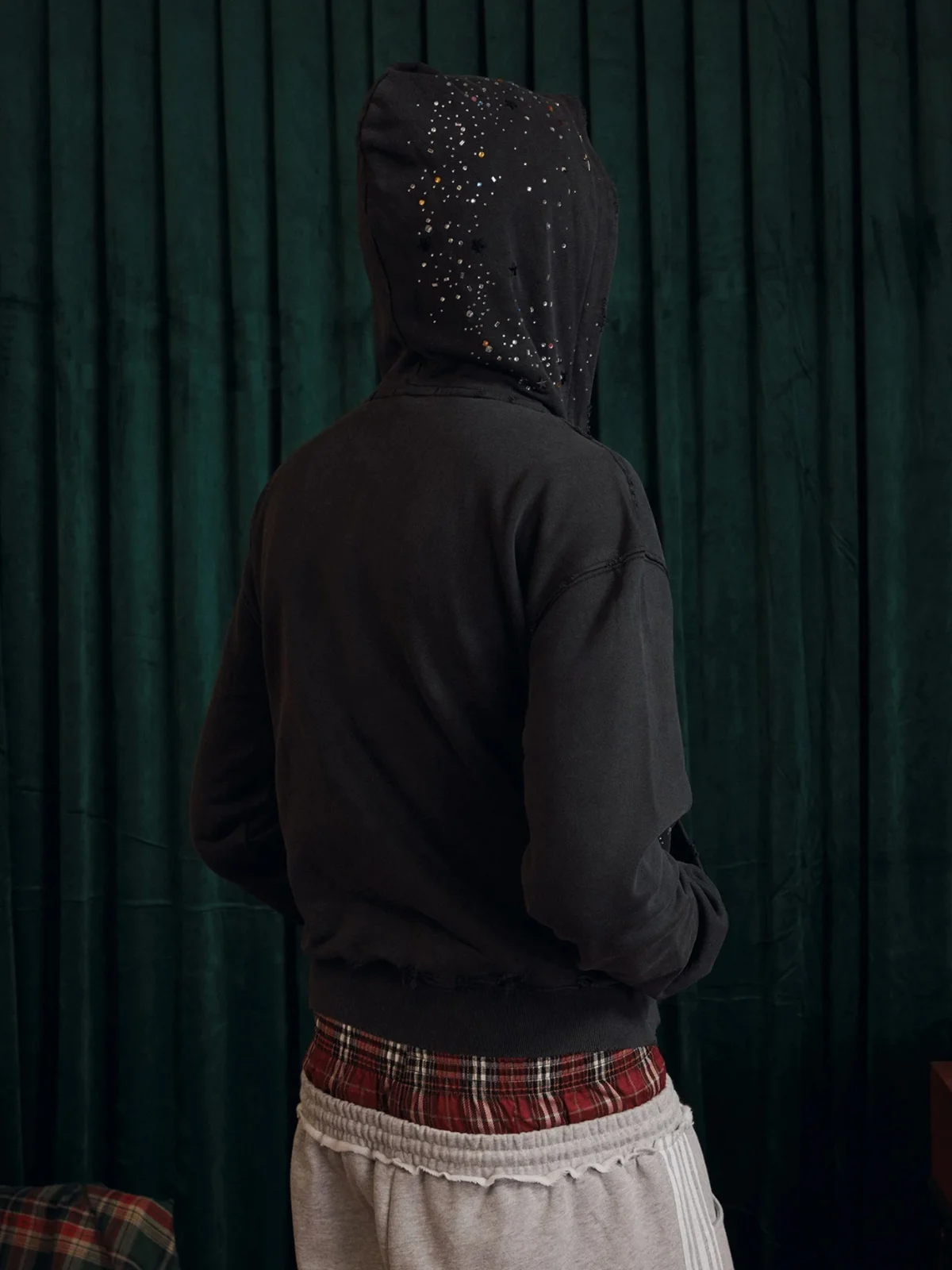 Vintage Washed Black Star Embellished Zip Up Oversized Hoodie Jacket [erp-image:5b30b32221f428b4398ee557]