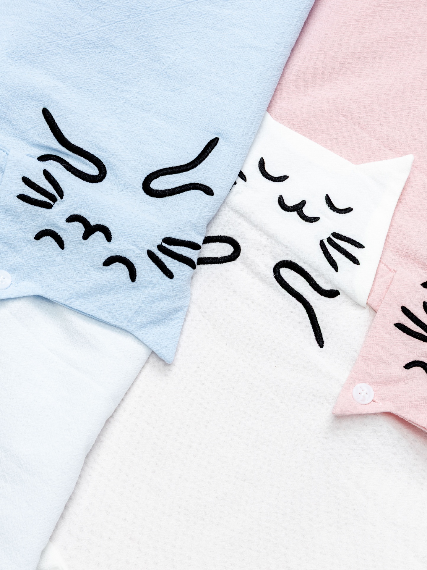 OYL-Lab Color Block Cat Embroidery  Short Sleeve Shirt