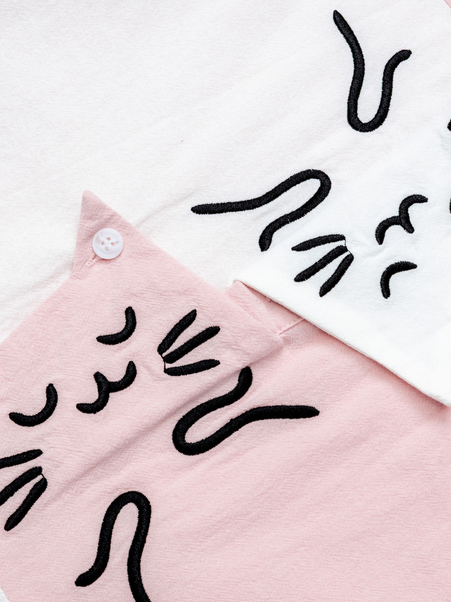 OYL-Lab Color Block Cat Embroidery  Short Sleeve Shirt
