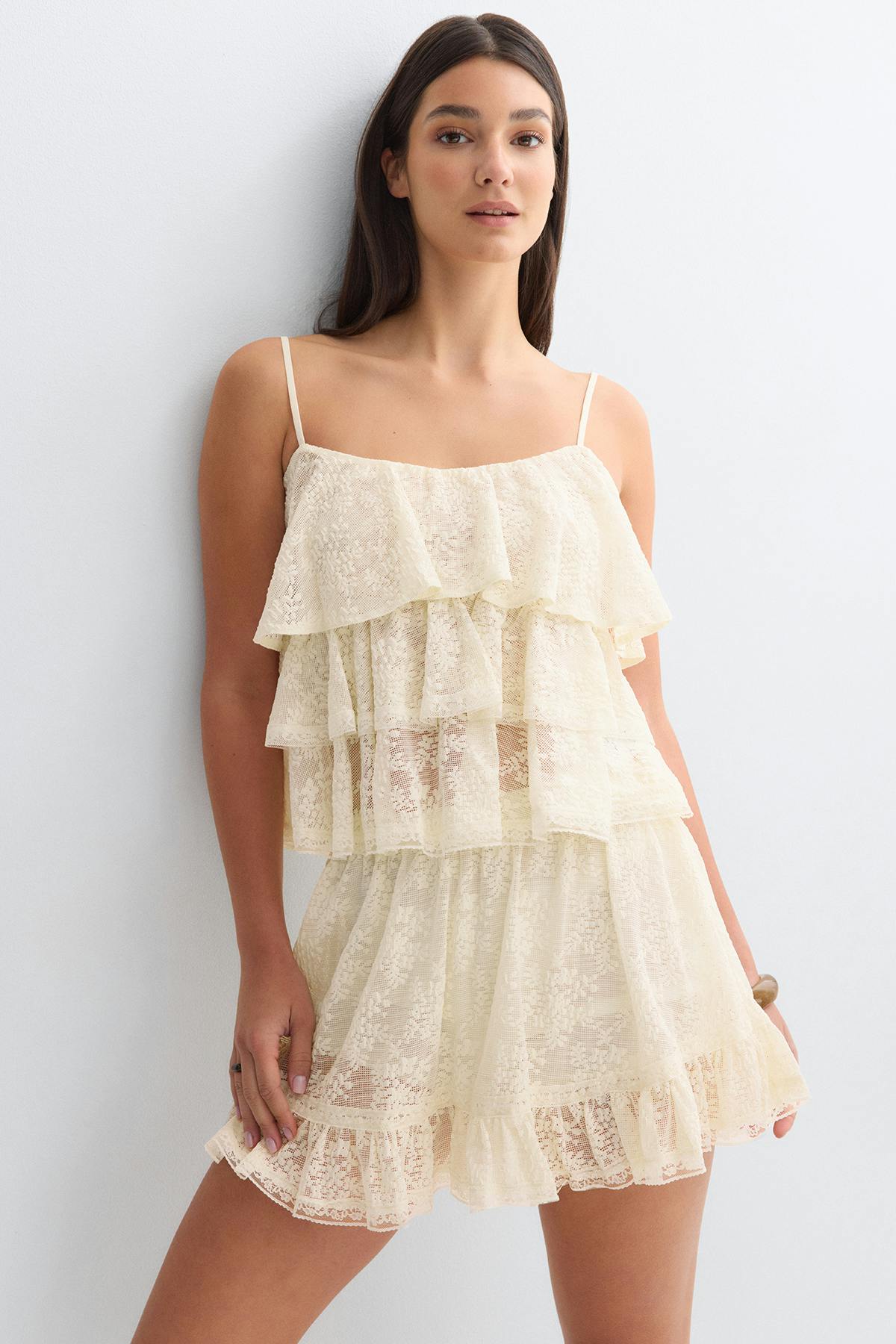 Lace frill singlet - White
