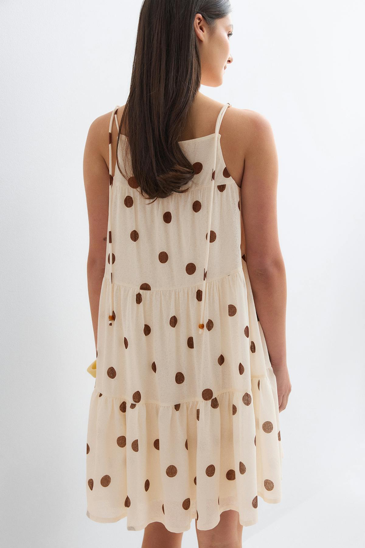 Flowy strap detail dress - Beige