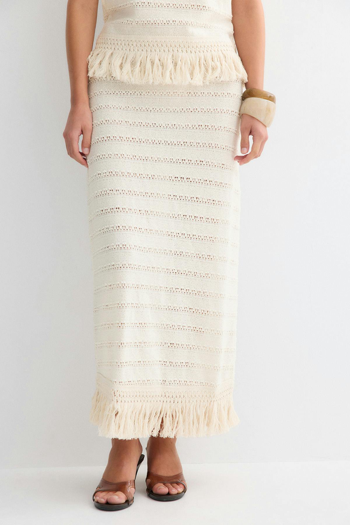 Crochet fringe skirt - White