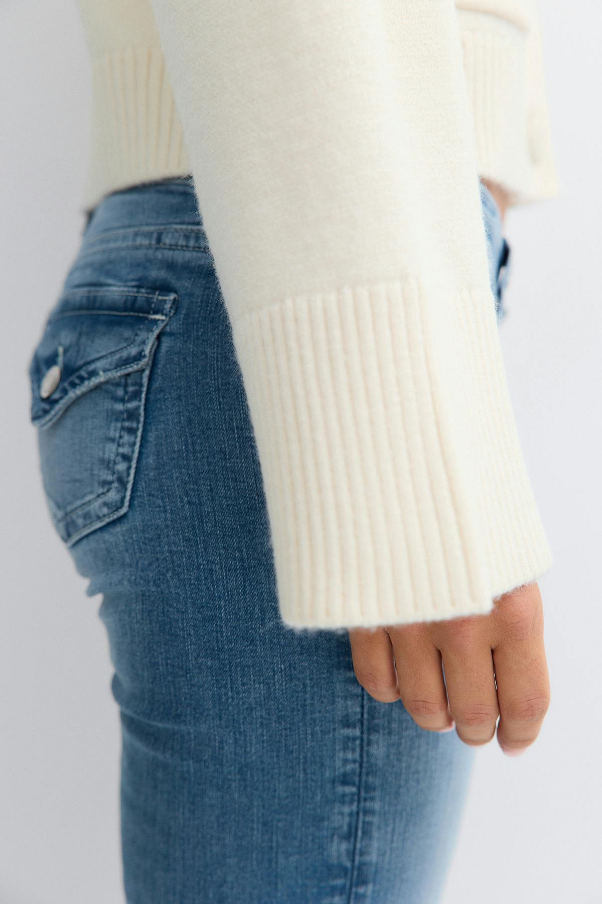 14+ knitted cardigan - White