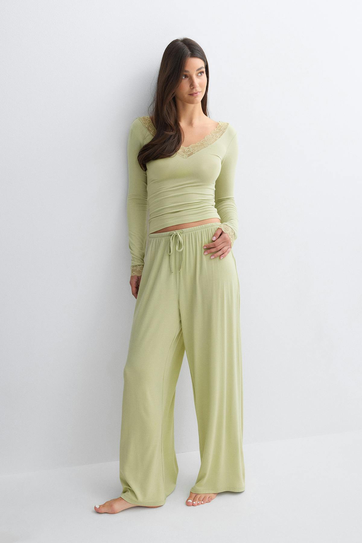 Soft lace loungewear top - Green