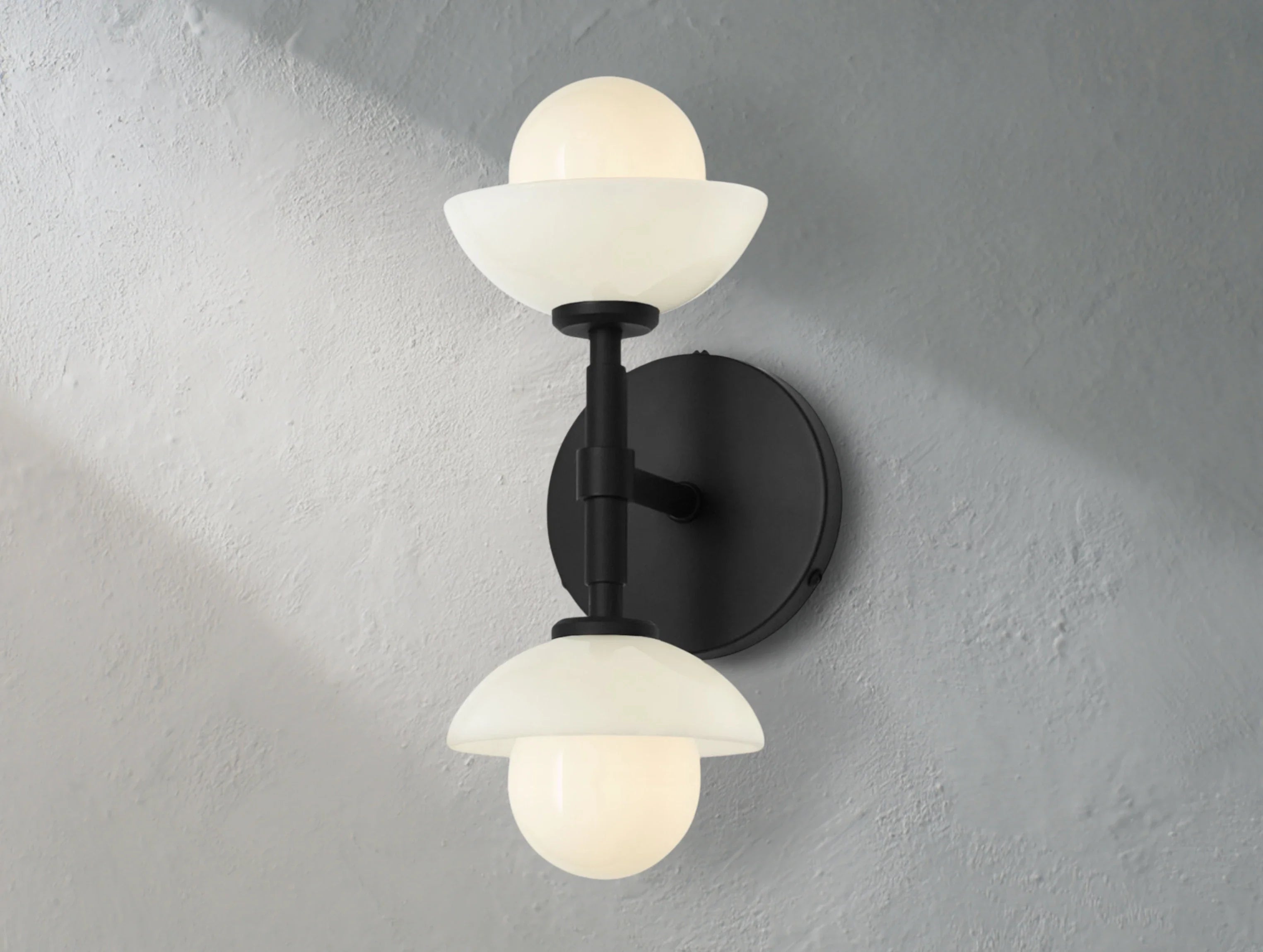Greensh Linear Sconce - ZELNO LIGHTING