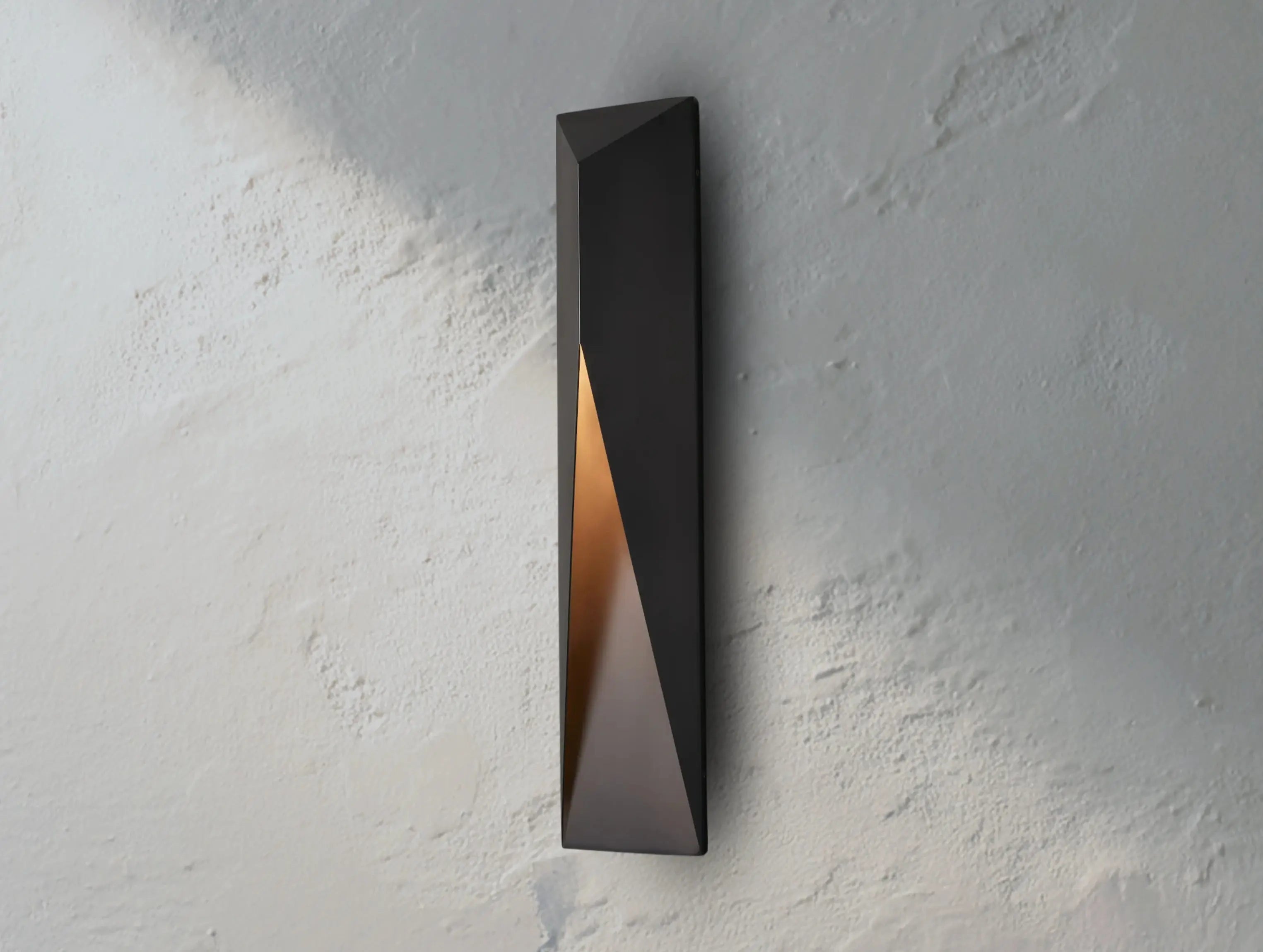 Davin Outdoor Sconce ZELNO LIGHTING