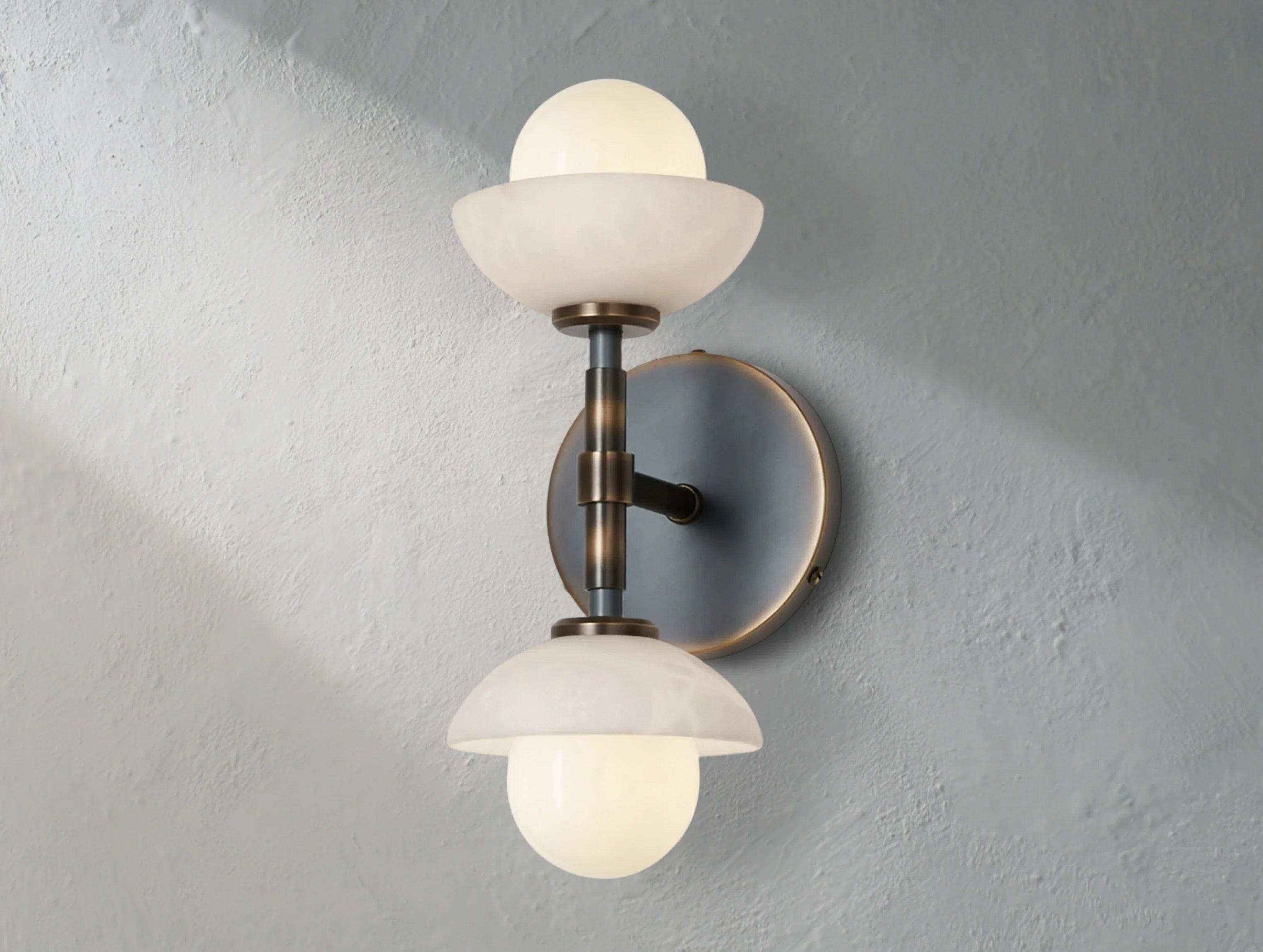 Greensh Linear Sconce - ZELNO LIGHTING