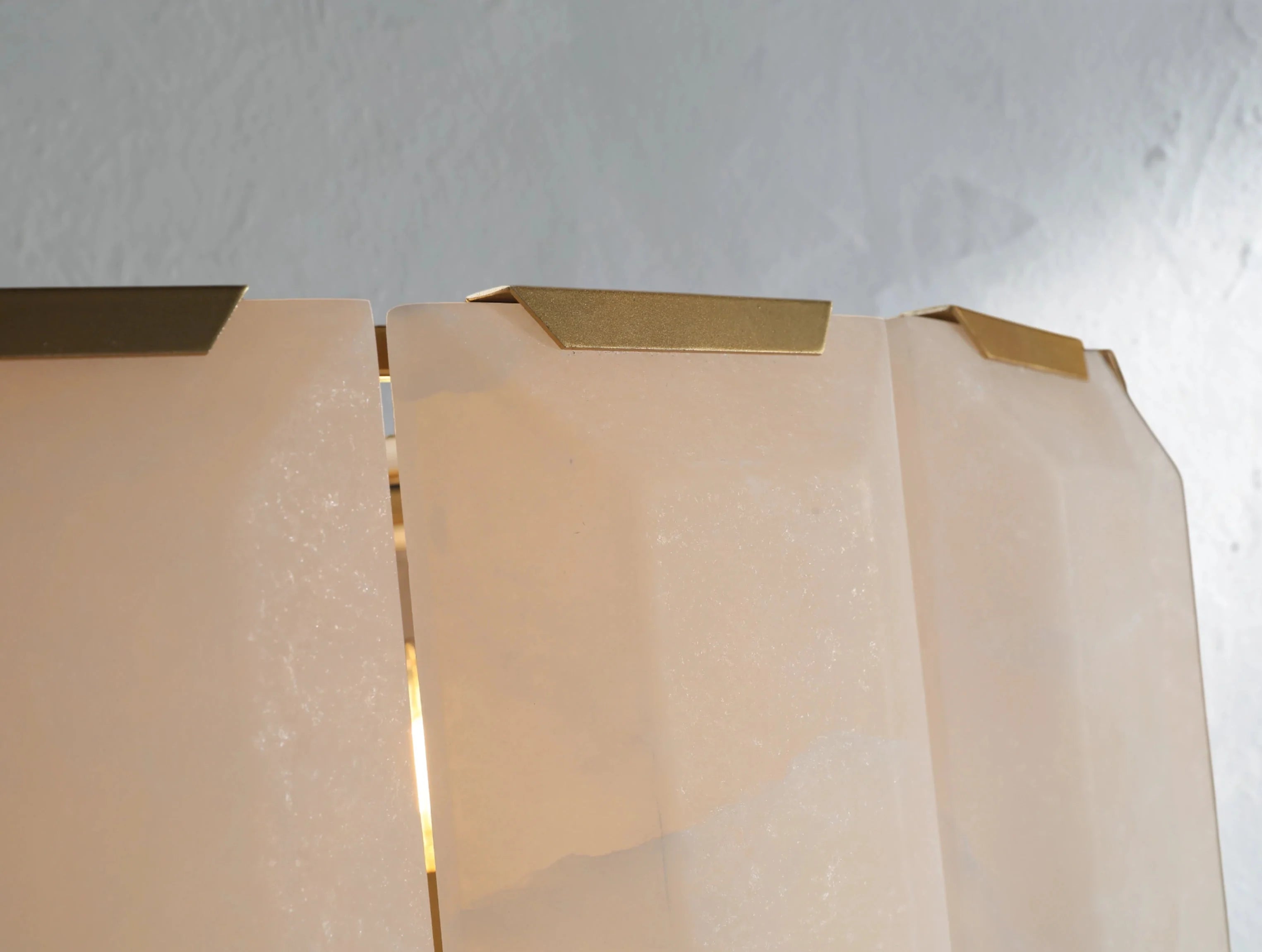 Valonne Calcite Round Chandelier ZELNO LIGHTING