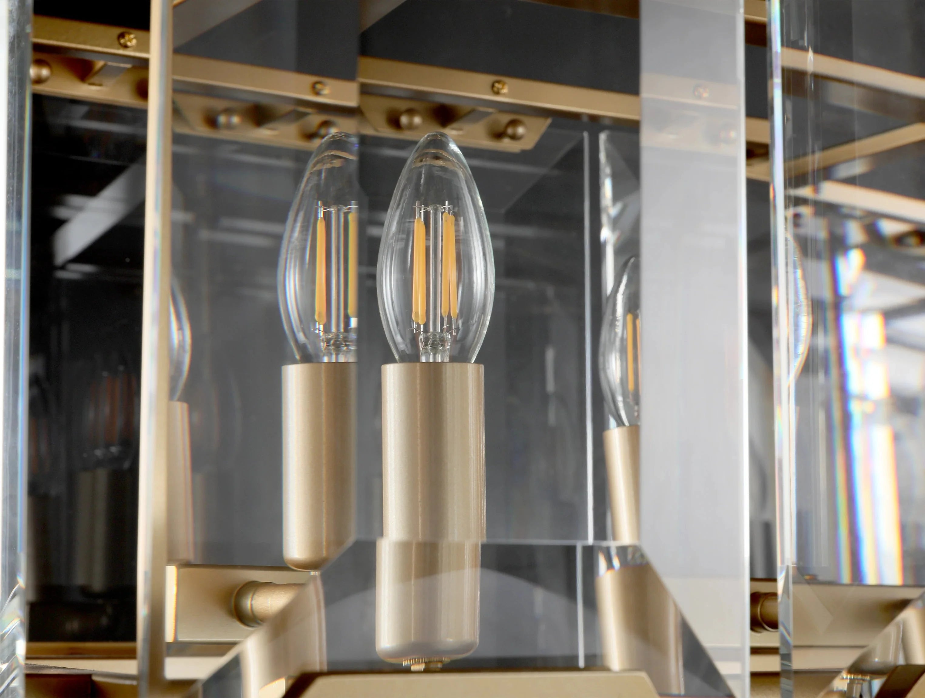 Valonne Crystal Rectangular Chandelier ZELNO LIGHTING