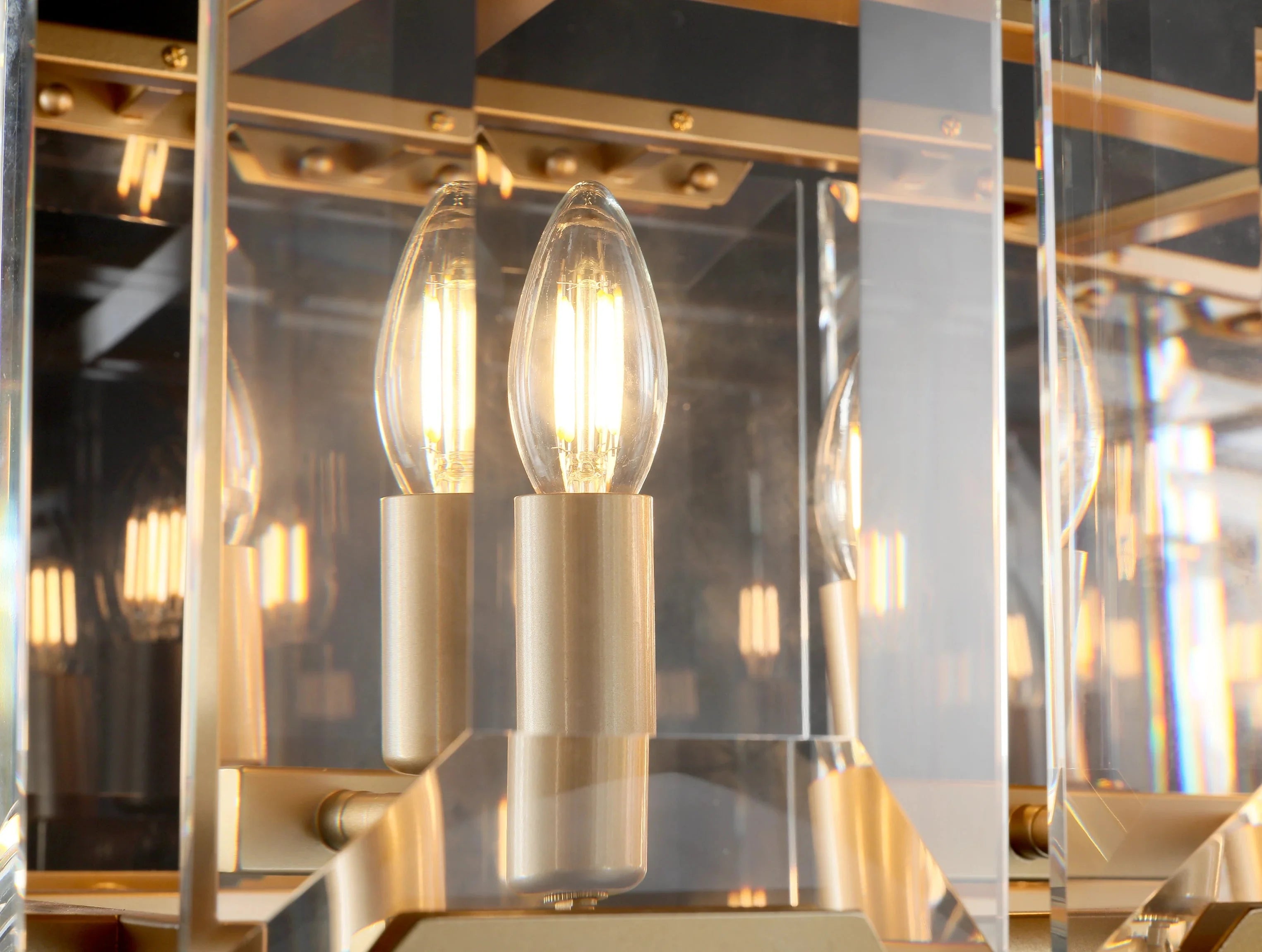 Valonne Crystal Rectangular Chandelier ZELNO LIGHTING