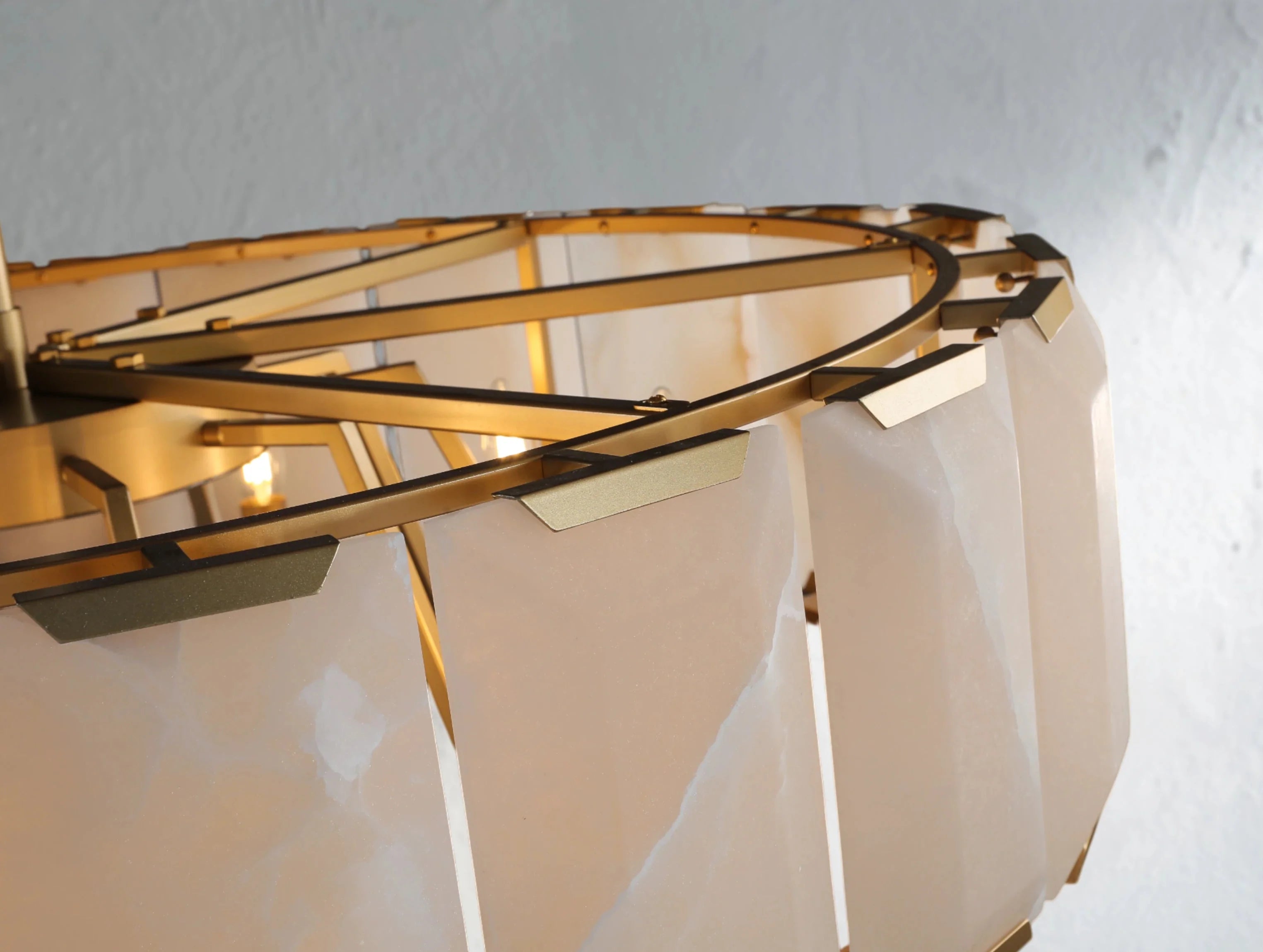 Valonne Calcite Round Chandelier ZELNO LIGHTING